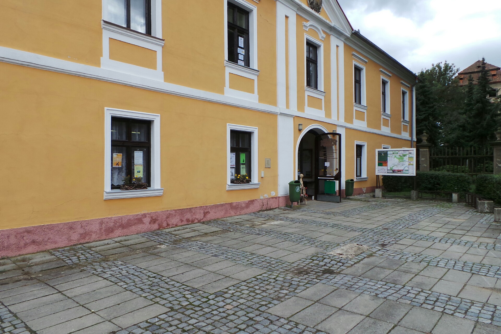 Městská knihovna Postoloprty