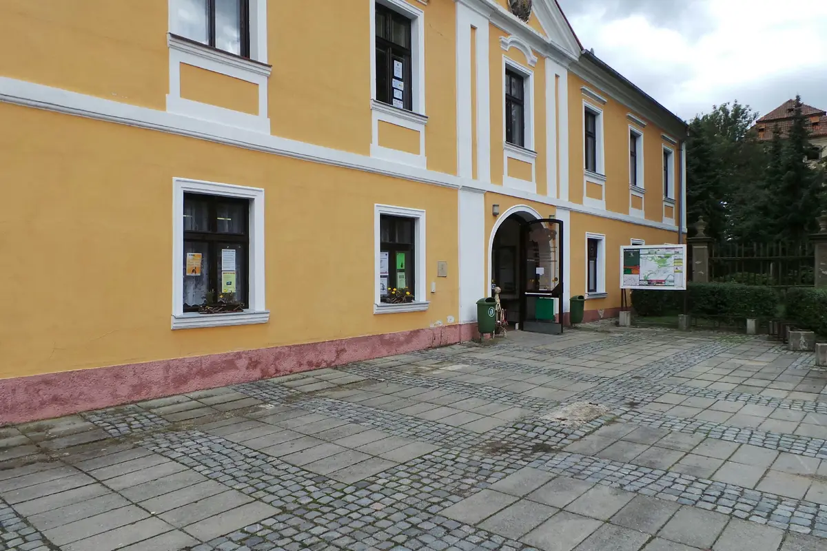 Městská knihovna Postoloprty