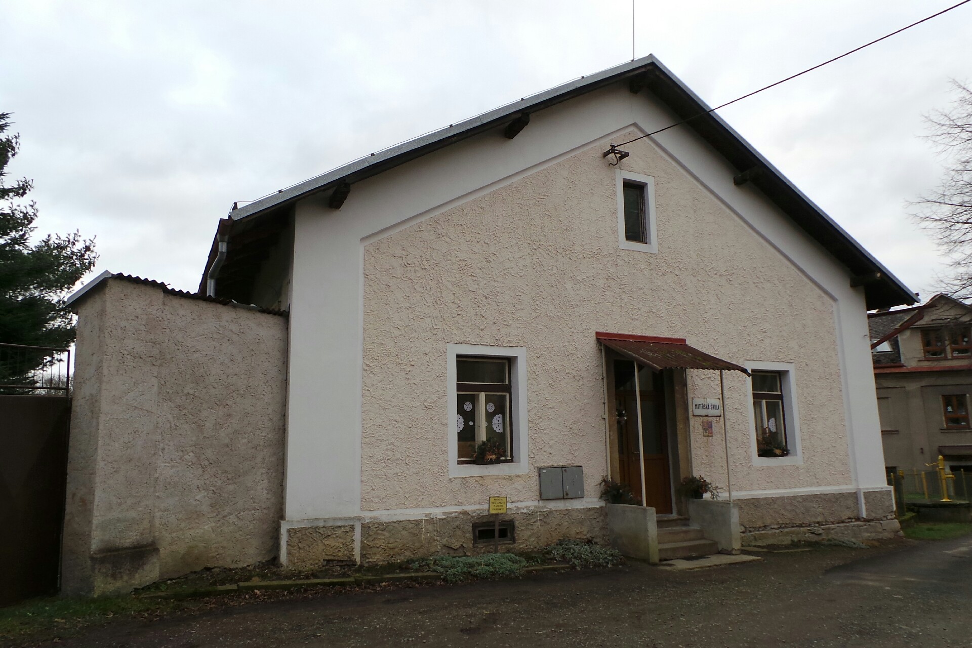 Základní škola a mateřská škola Skořenice