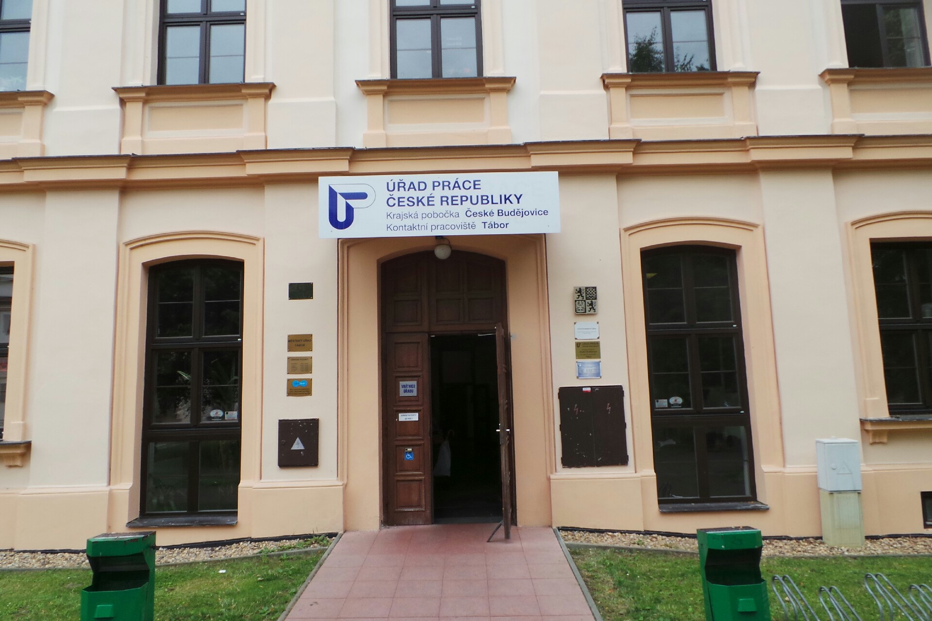 Státní pozemkový úřad