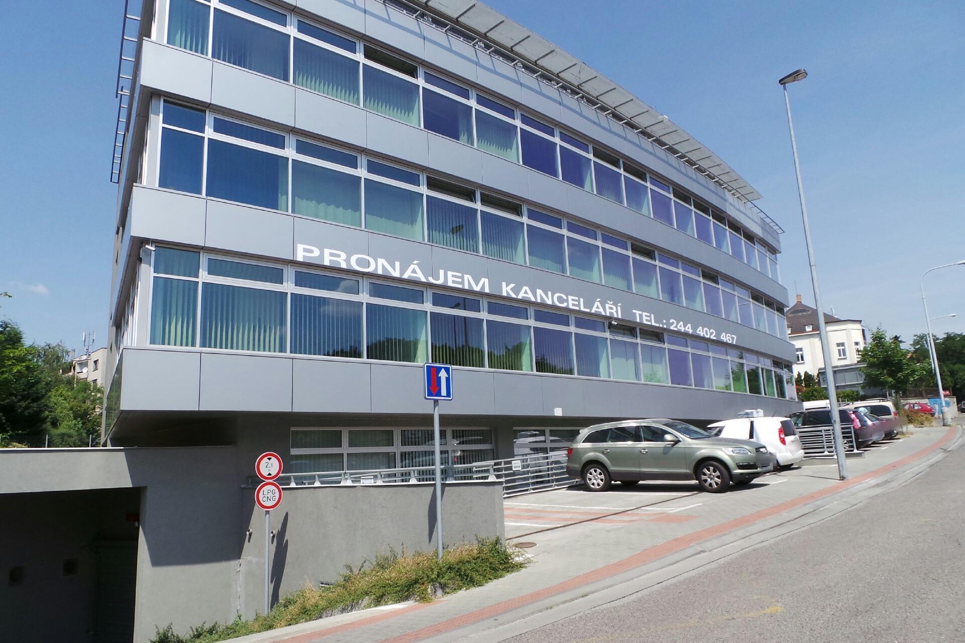 Správa nemovitostí LomelServis foto 1