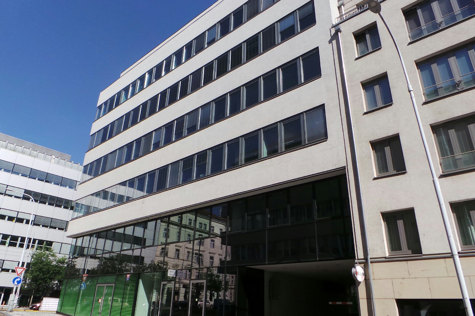 MUFG Bank (Europe) N.V. Prague Branch