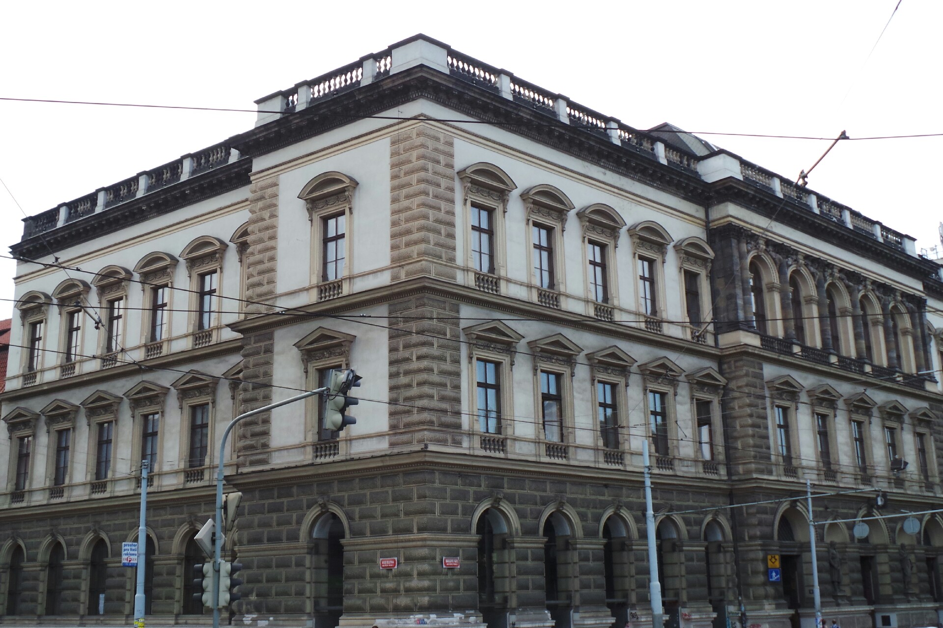 České vysoké učení technické v Praze - Ústav materiálového inženýrství Fakulty strojní