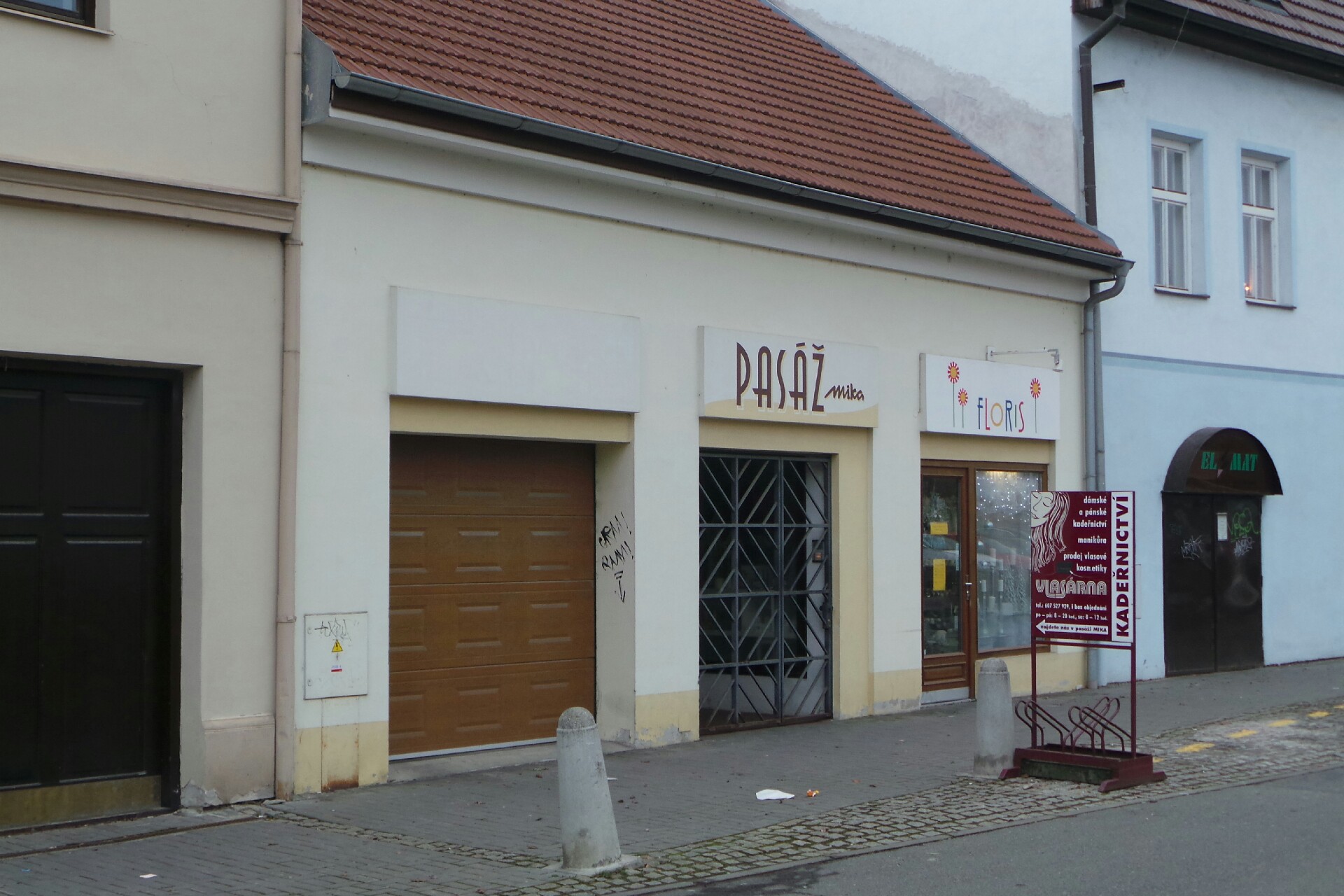 Kadeřnictví VLASÁRNA - Jana Stloukalová