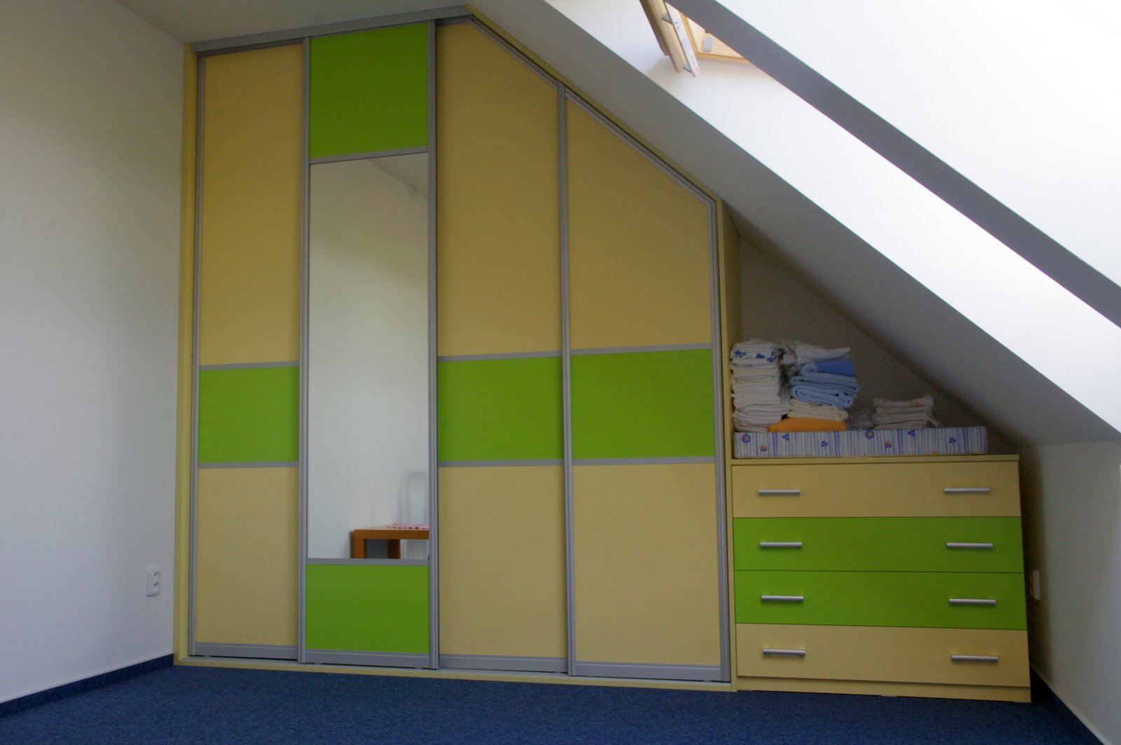 Kuchyně - Skříně - Holínka Bludov foto 2