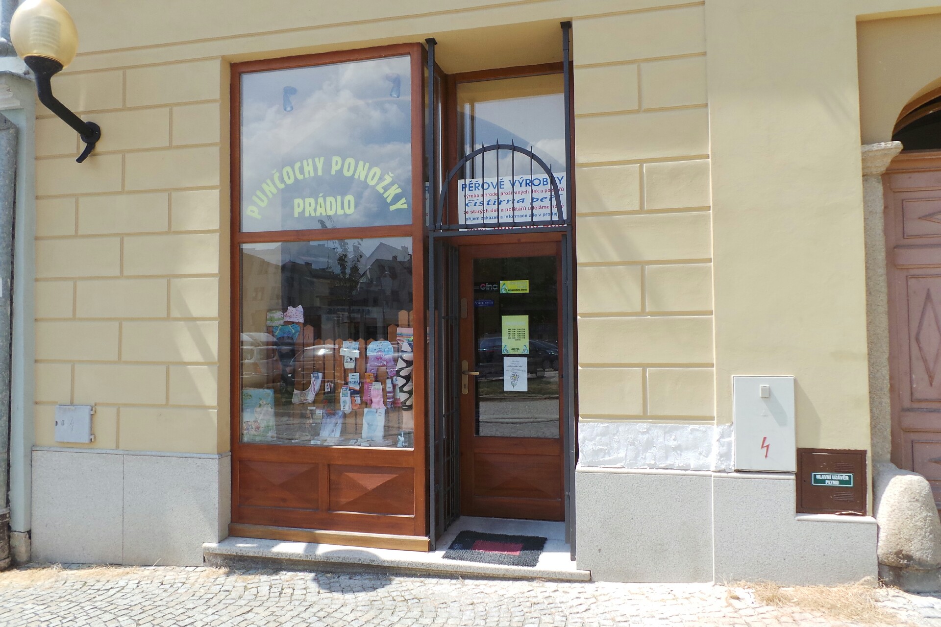 Čistírna peří Mareš