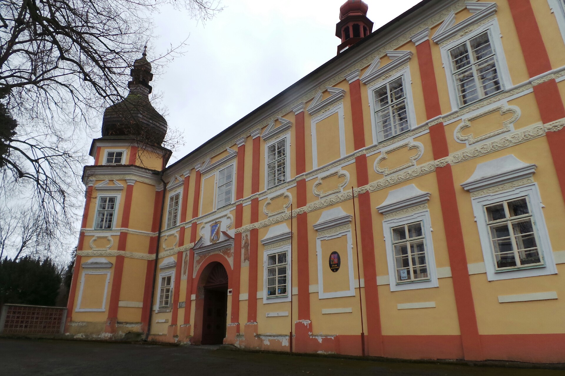 Čestice - úřad městyse