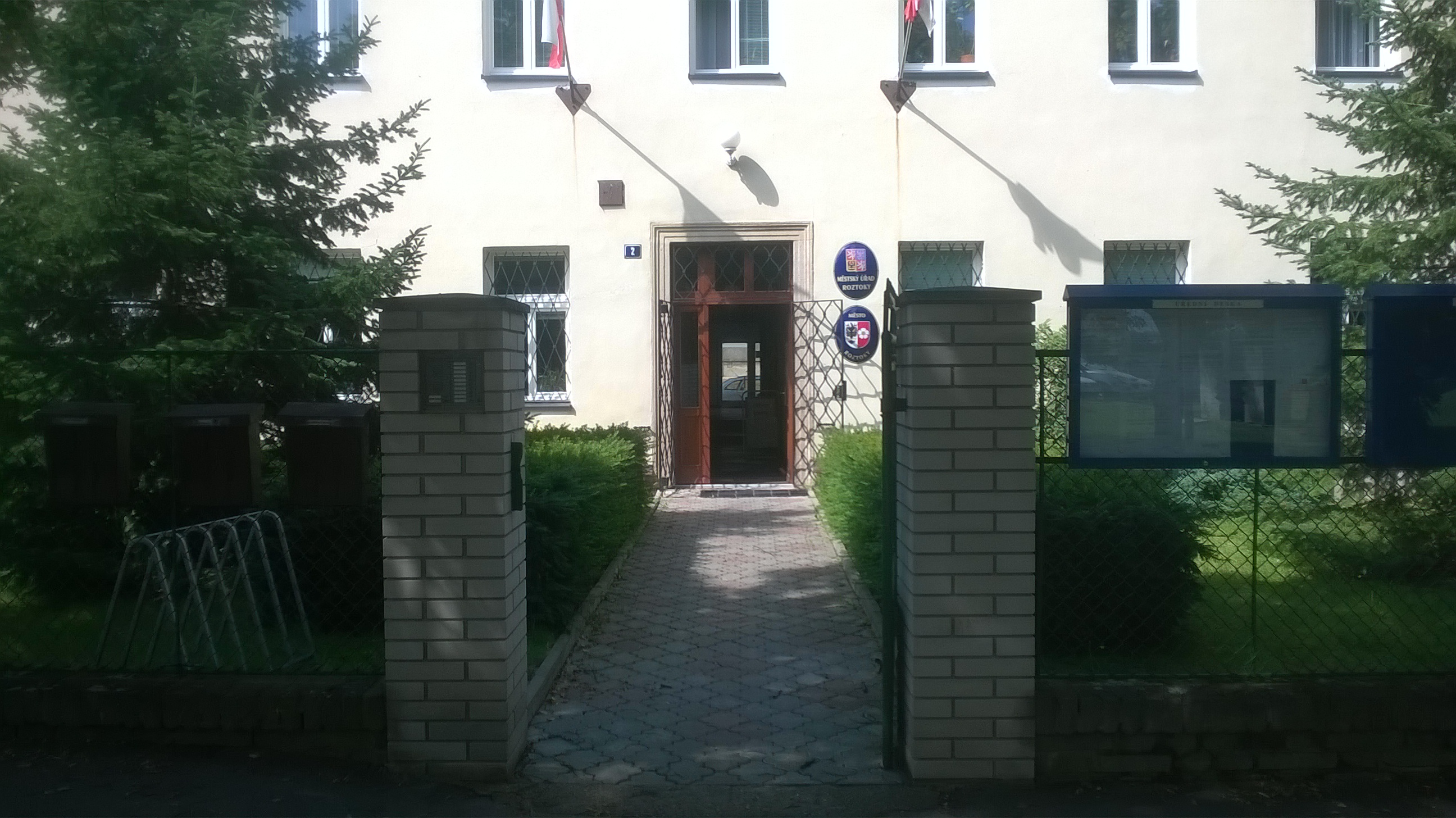 Roztoky - městský úřad