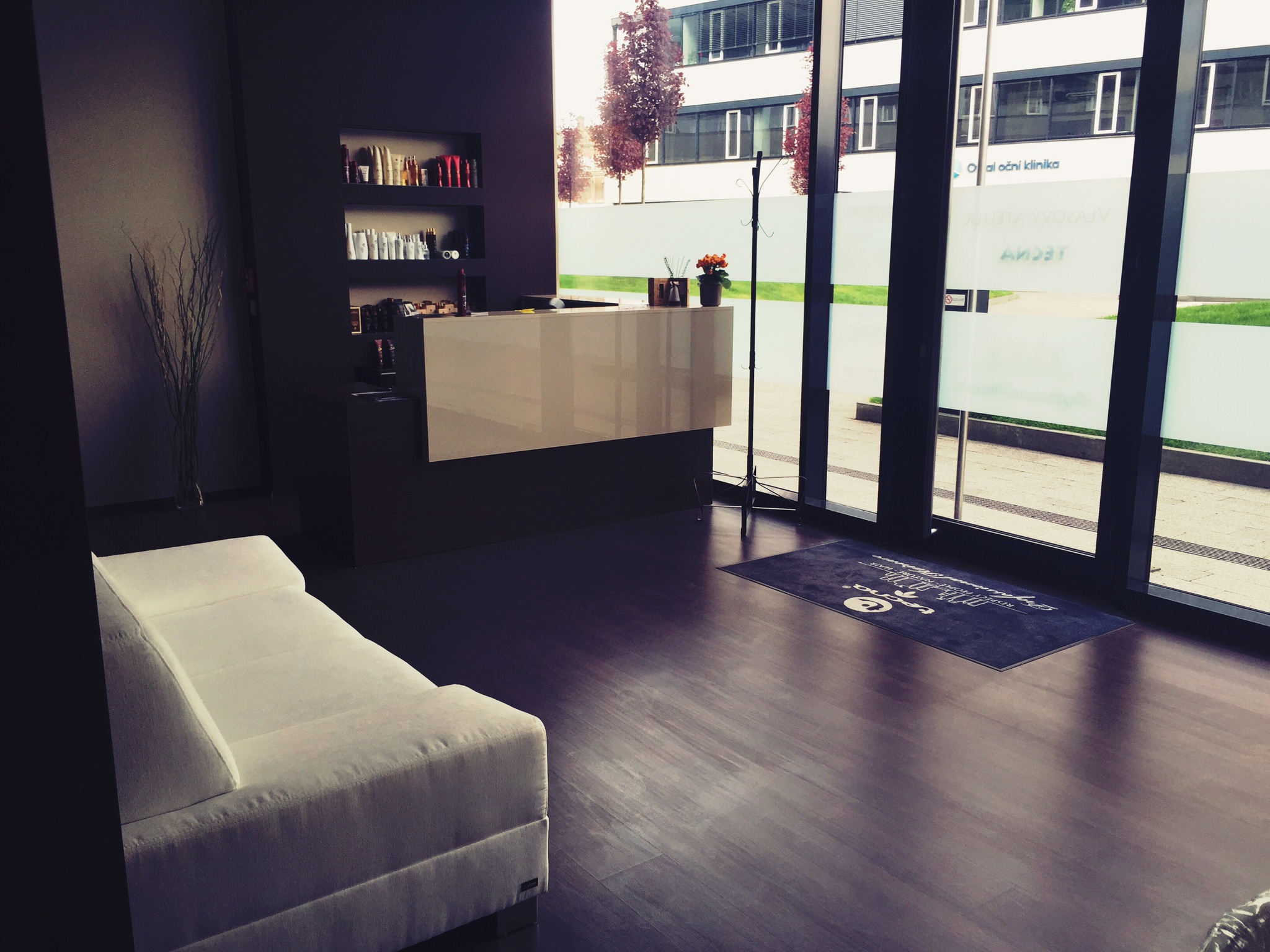 Vlasový ateliér Tecna foto 3