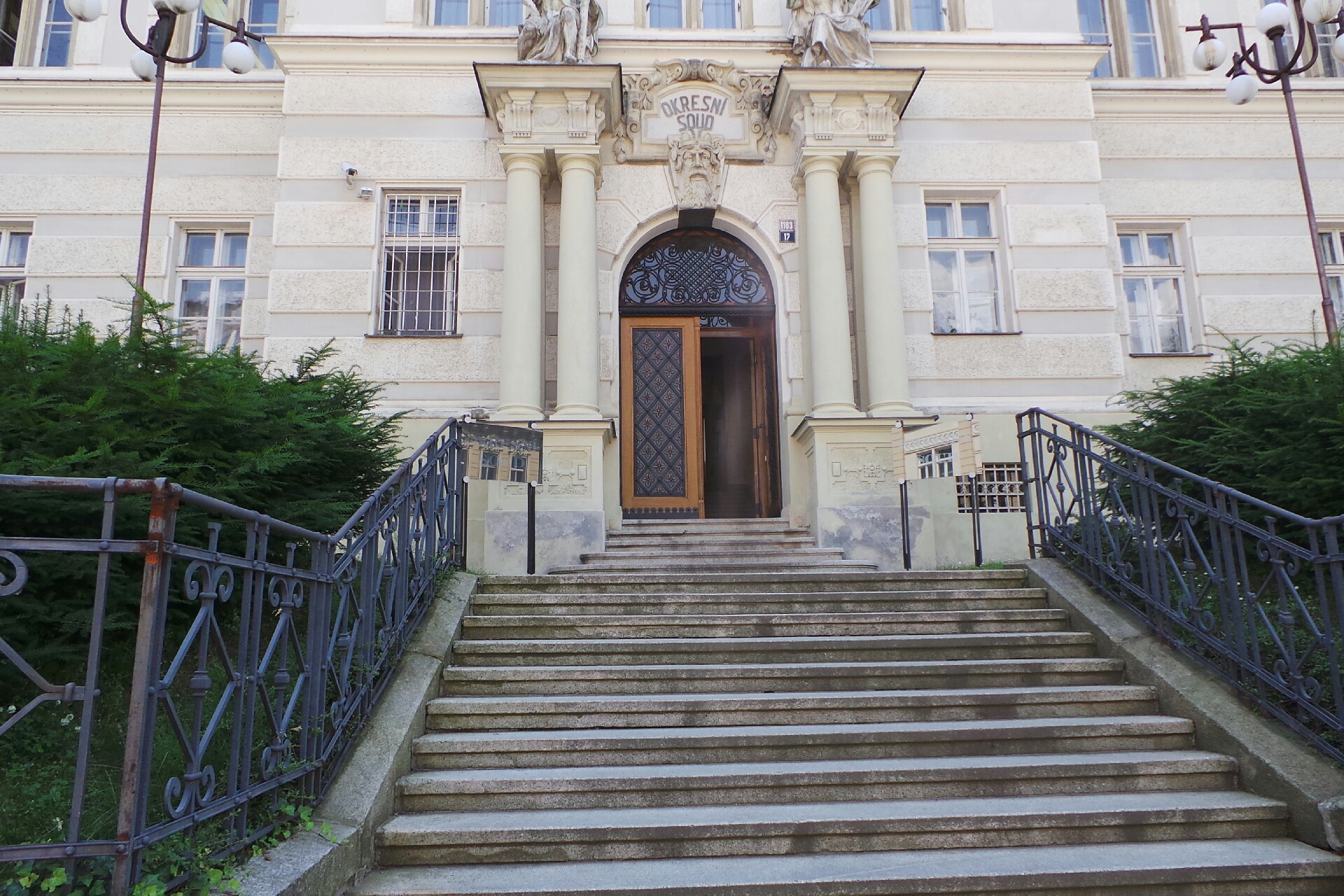 Krajský soud v Plzni - podatelna Karlovy Vary