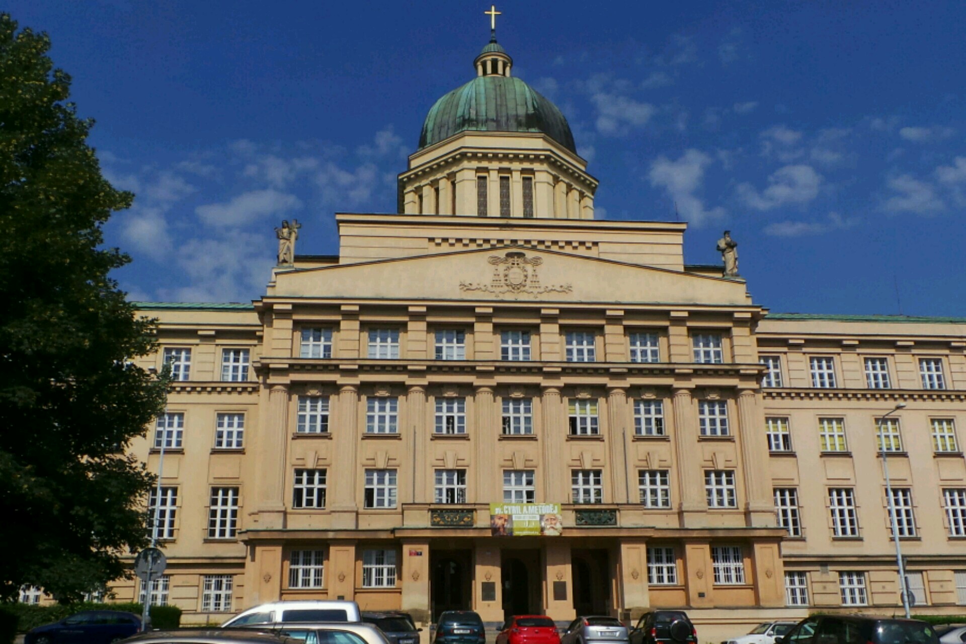 Katedra systematické teologie a filosofie - Univerzita Karlova