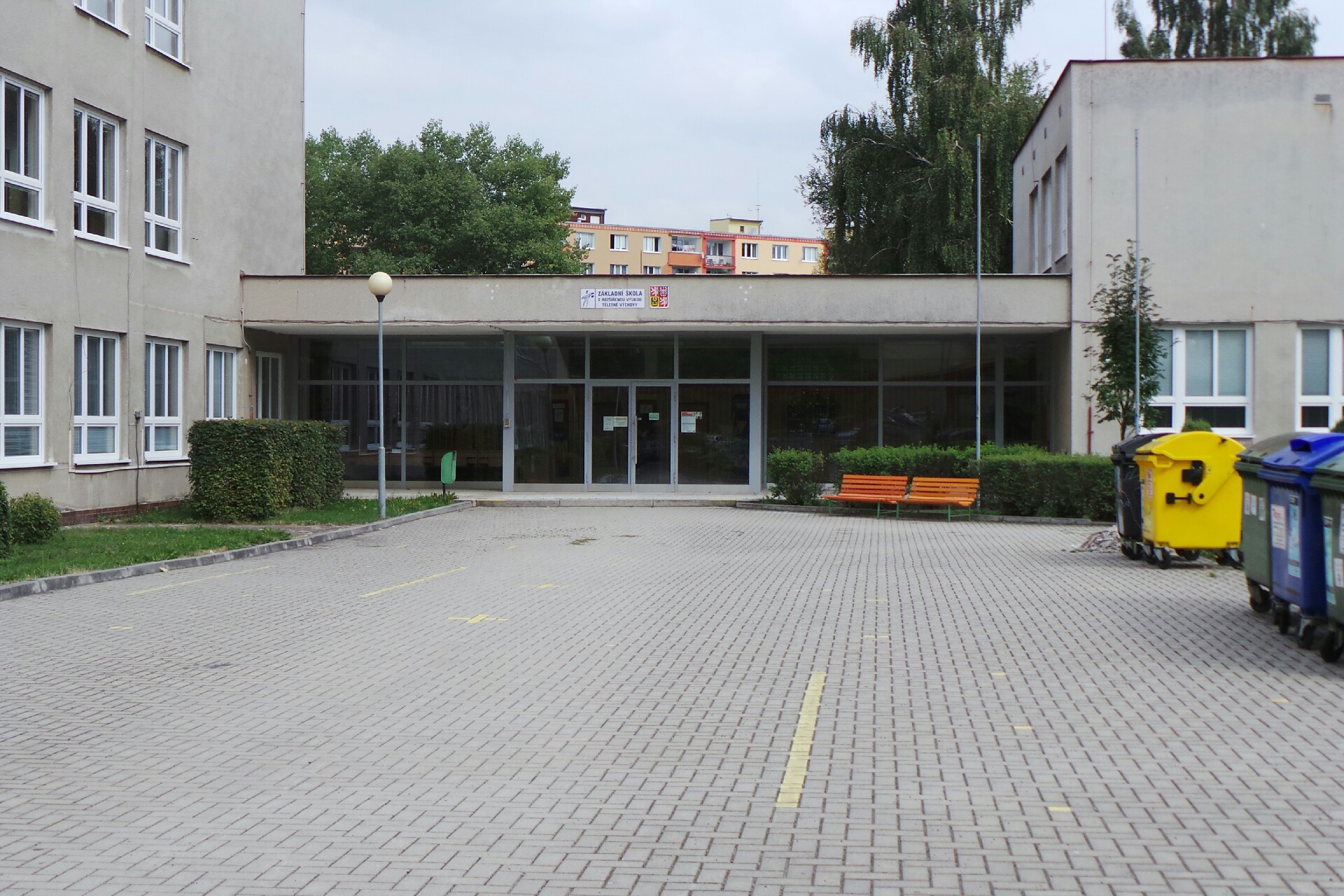 Základní škola Karlovy Vary, Truhlářská 19