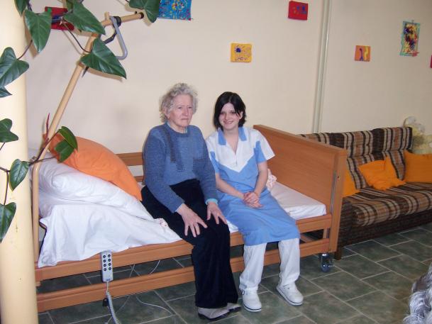 Dívčí katolická střední škola foto 5