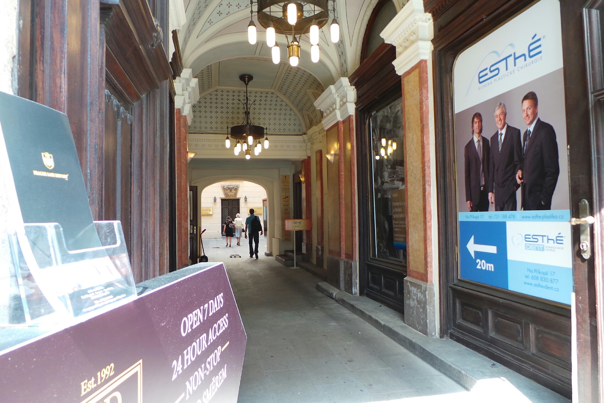 Mgr. Silvie Jonáková