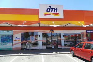 Firemní grafika dm drogerie markt s.r.o.
