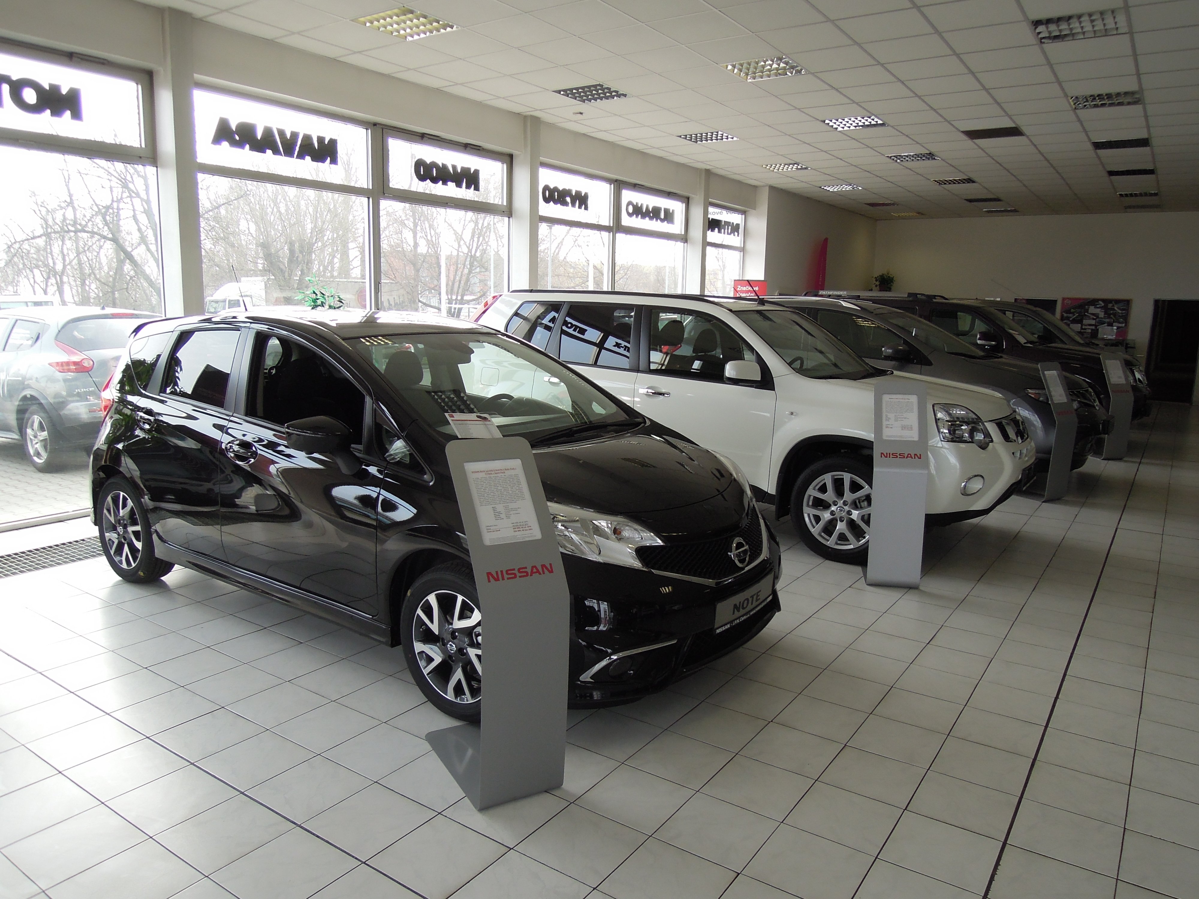 J.P.N. Cars - Nissan, KGM foto 3