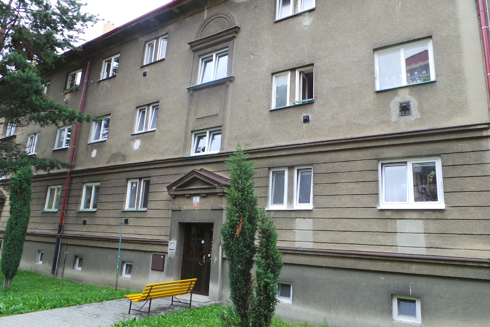 GADES solution s.r.o.