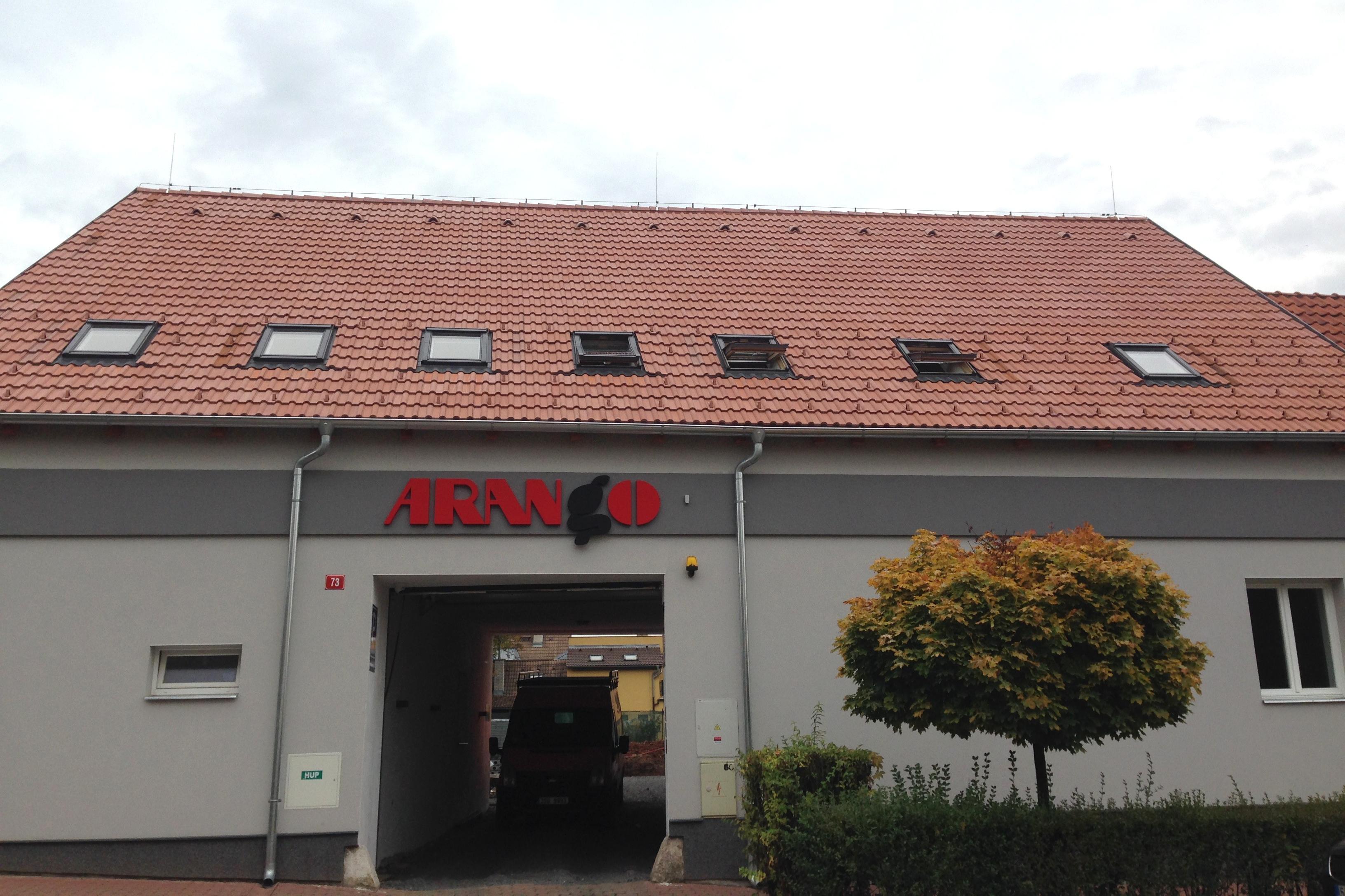 ARANGO - Tomáš Svitek