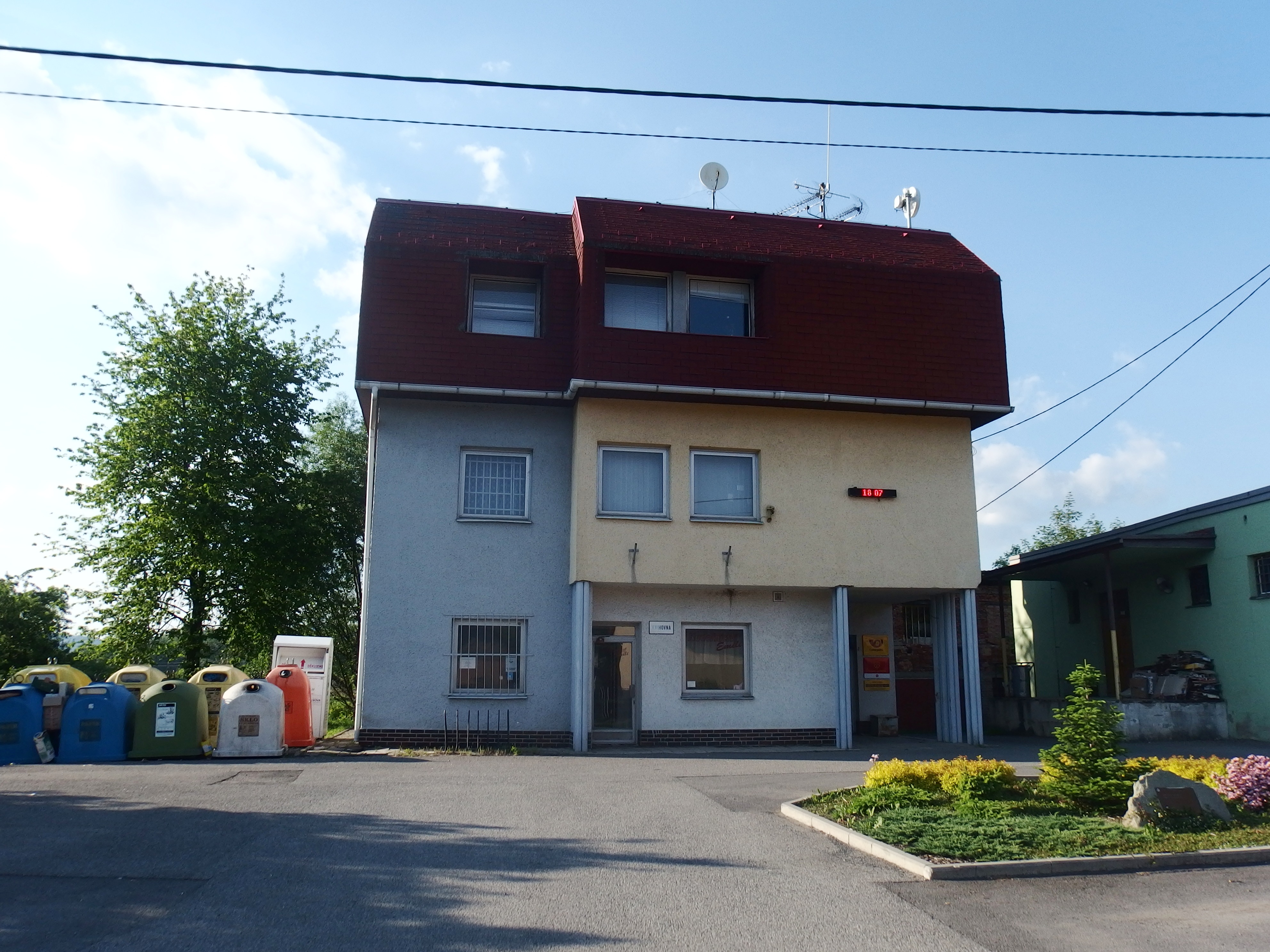 Střítež nad Bečvou - obecní úřad foto 2