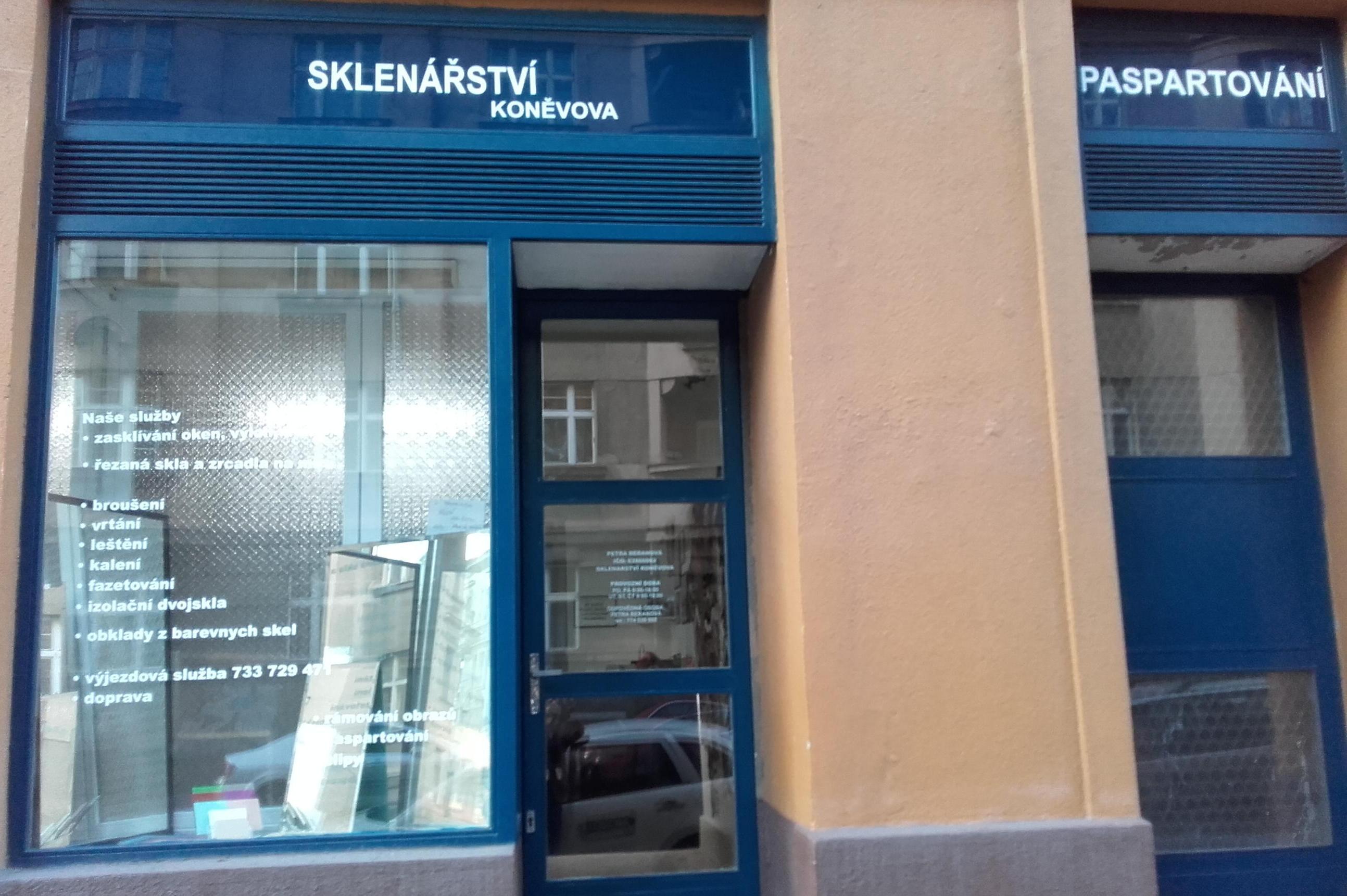Sklenářství, paspartování Koněvova