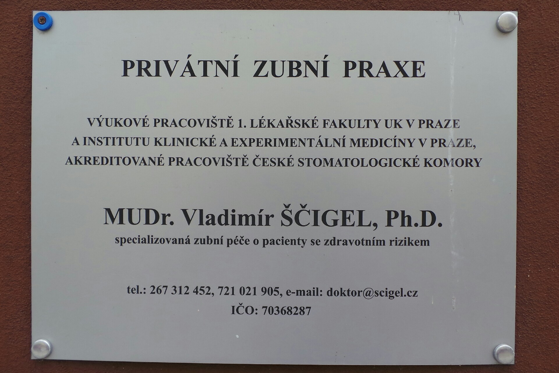 MUDr. Vladimír Ščigel, PhD. - Privátní zubní praxe foto 2