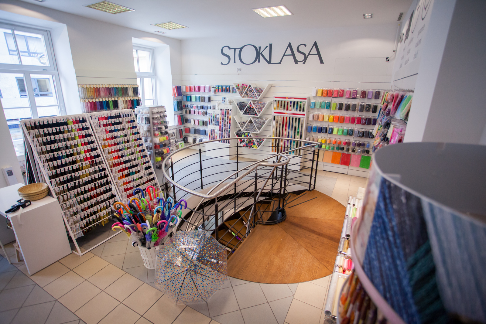 STOKLASA galanterie a látky foto 4