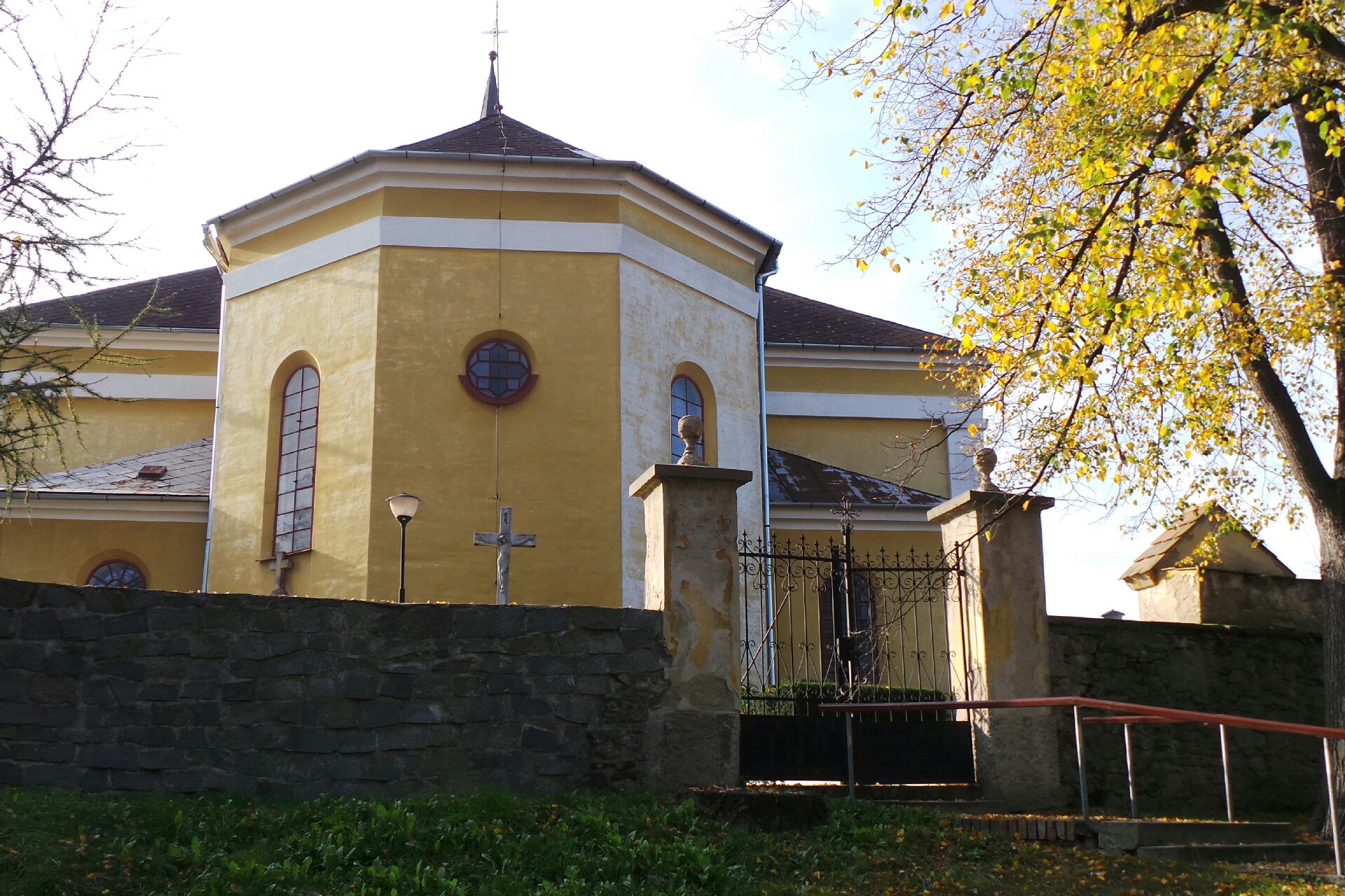 Římskokatolická farnost Neplachovice