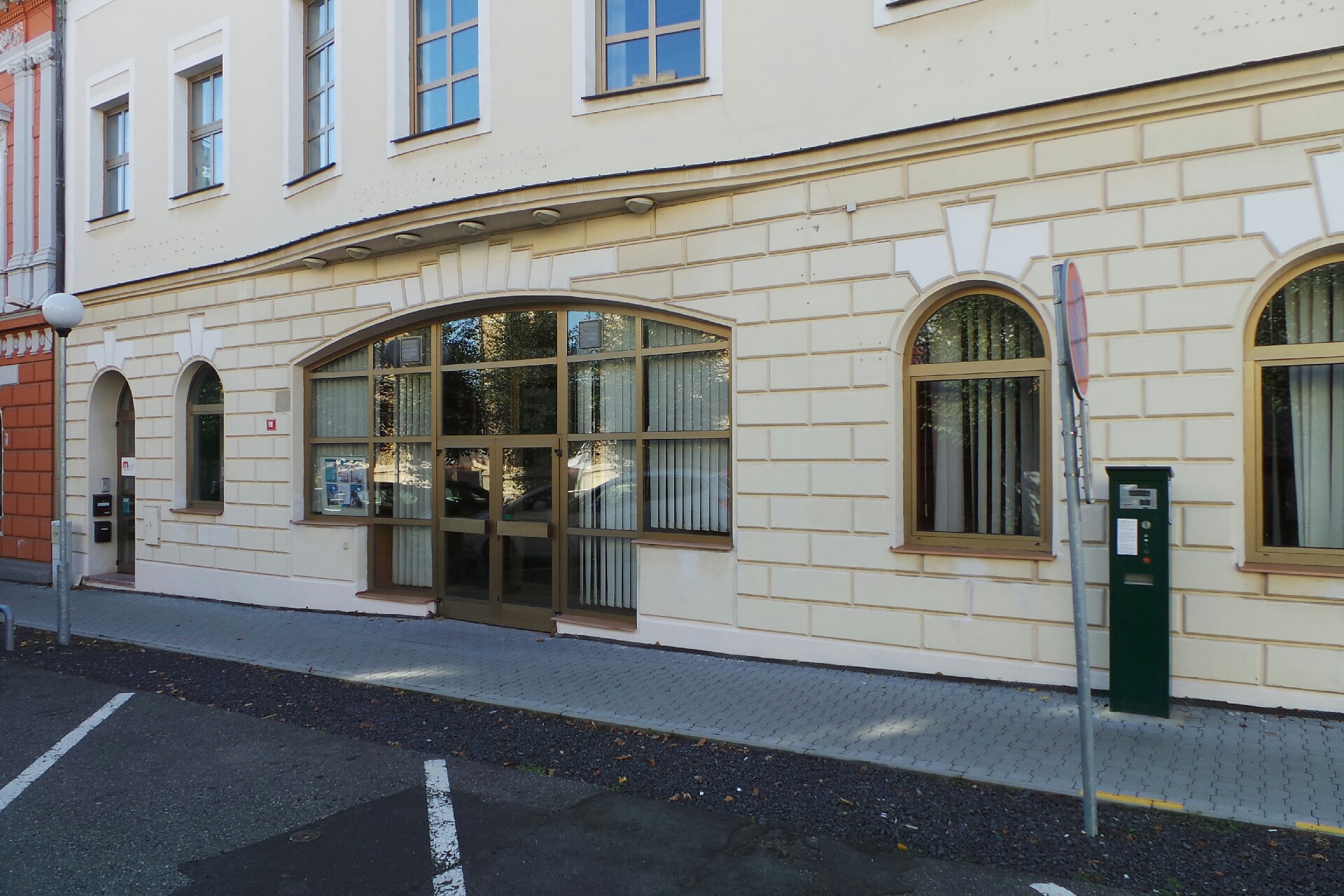 I.P - FINANCE s.r.o.