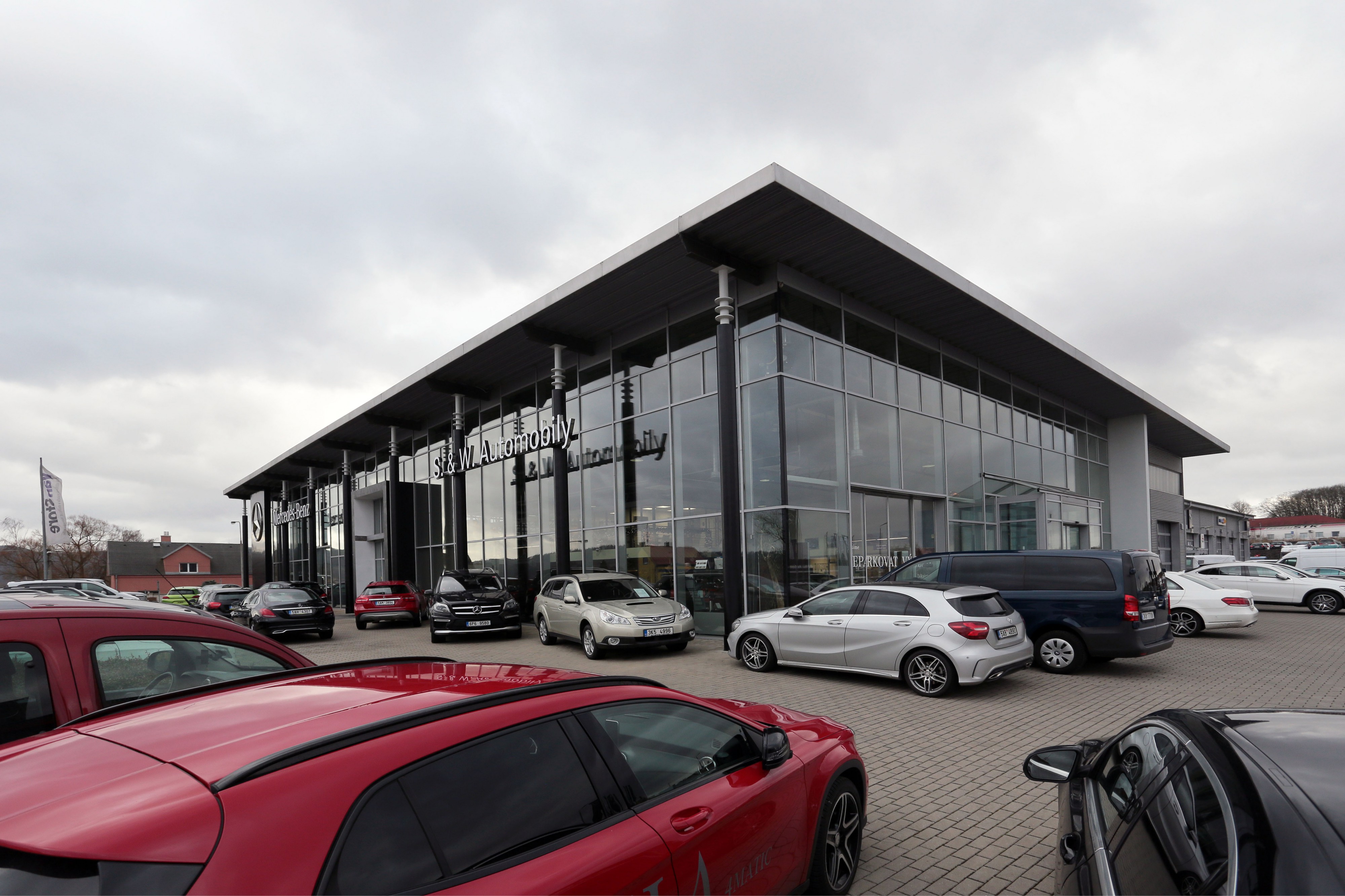 Mercedes-Benz | S. & W. Automobily foto 6