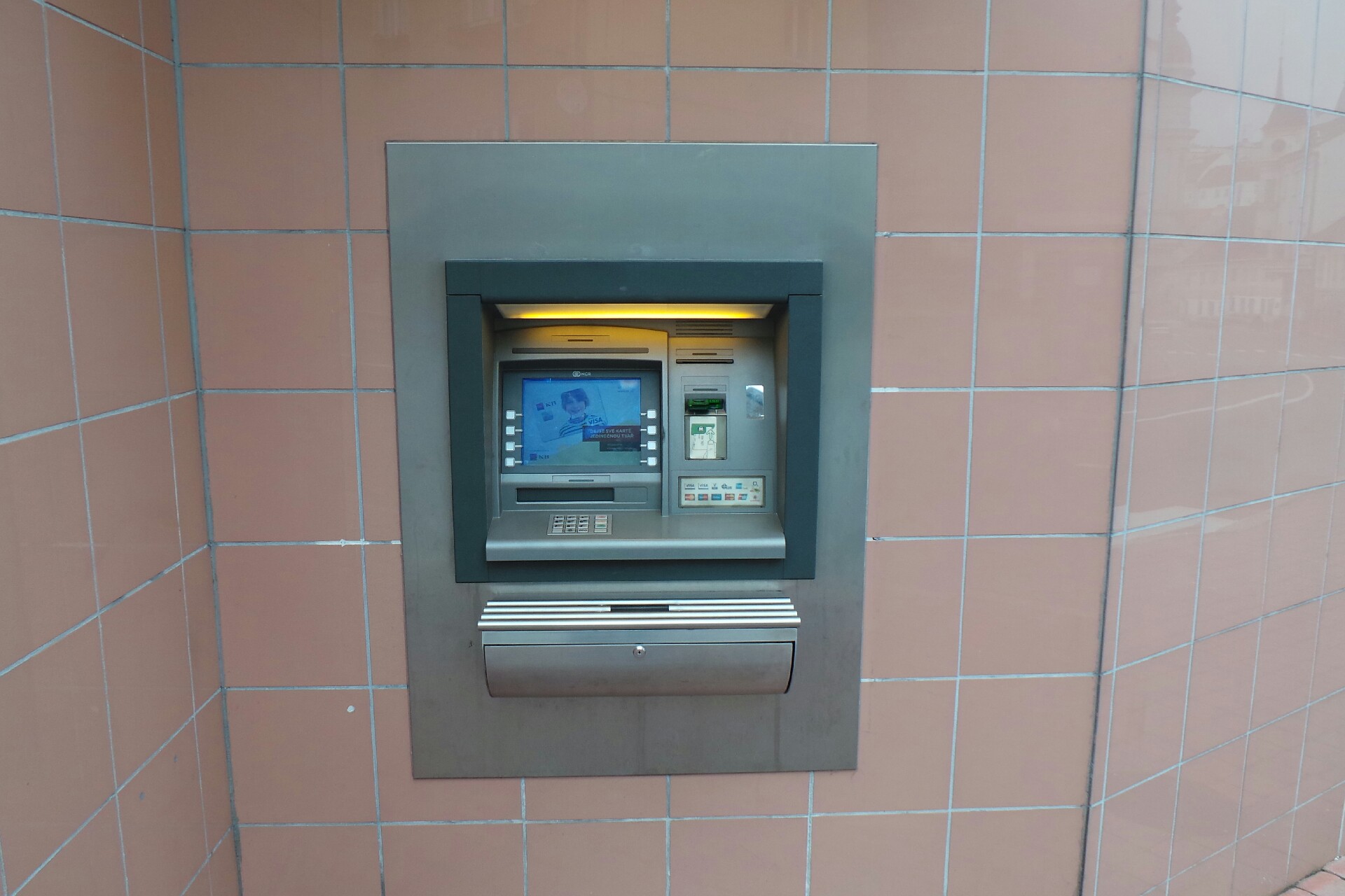 Bankomat Komerční banky