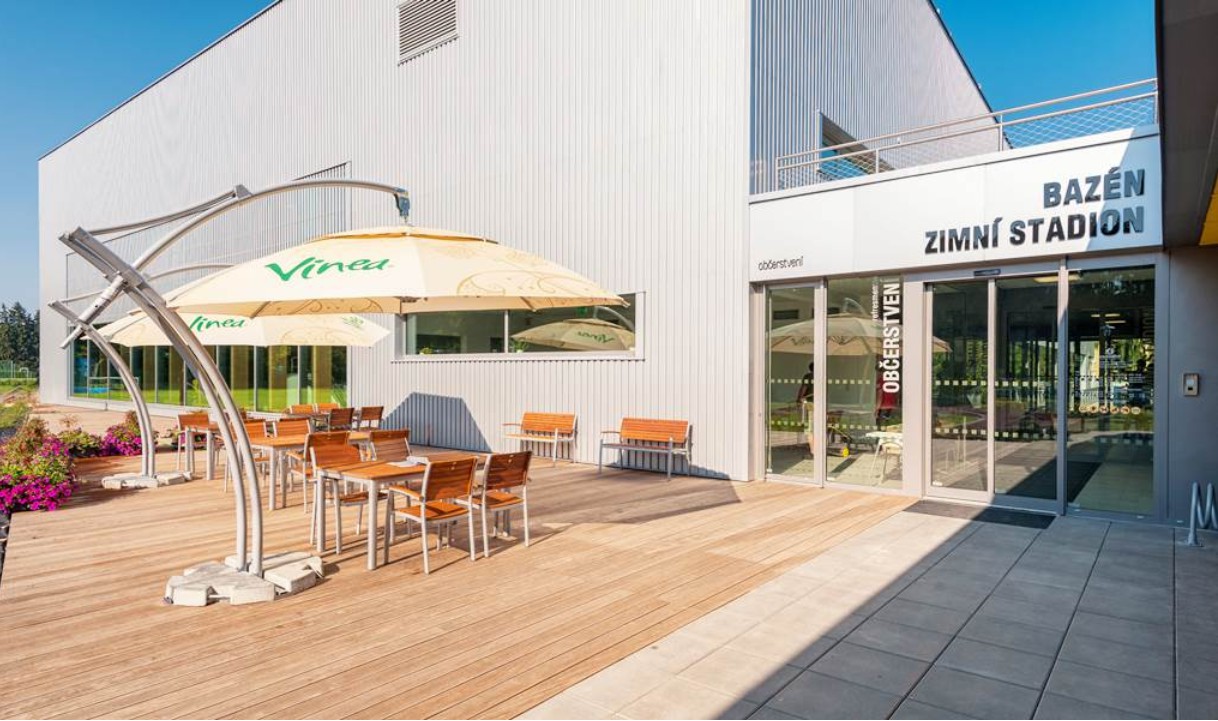 Plavecký bazén - Sportoviště města Sušice foto 3