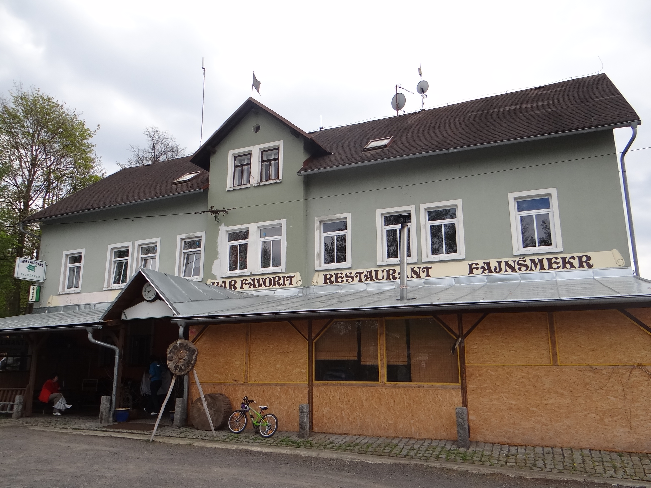 Restaurant Fajnklub foto 3