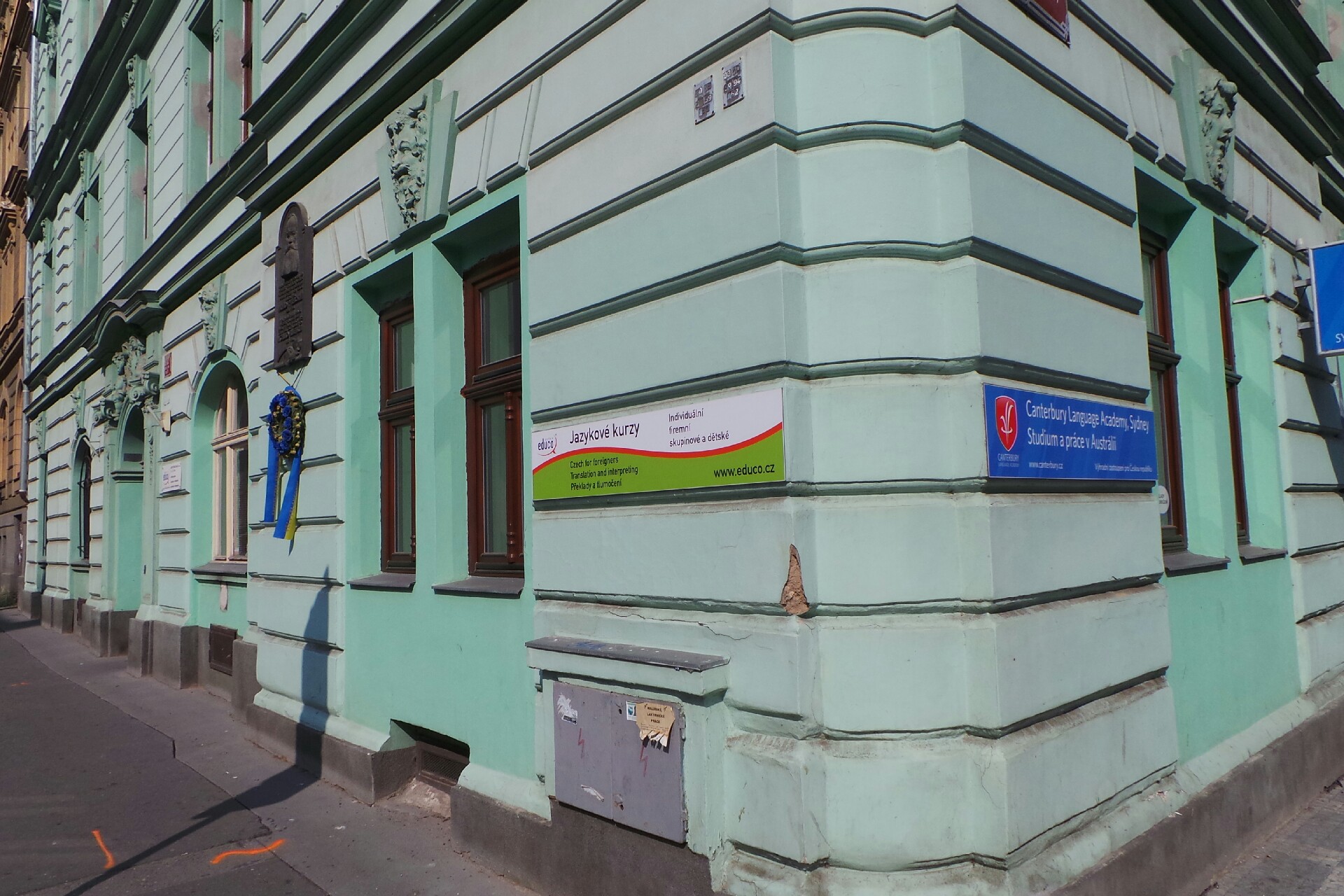 AGENTURA EDUCO - jazyková škola a studium v zahraničí