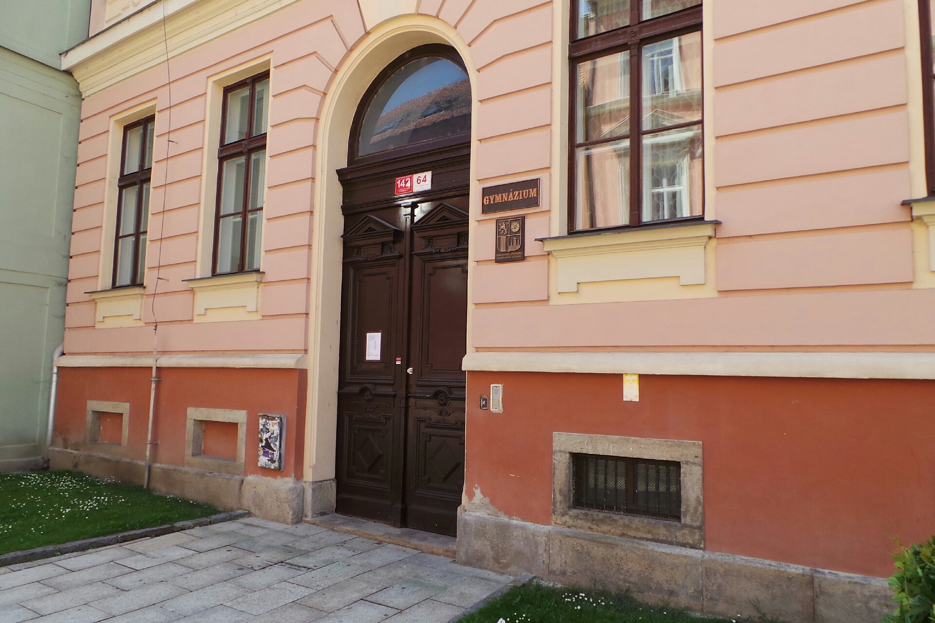 Gymnázium, České Budějovice, Česká 64 foto 2