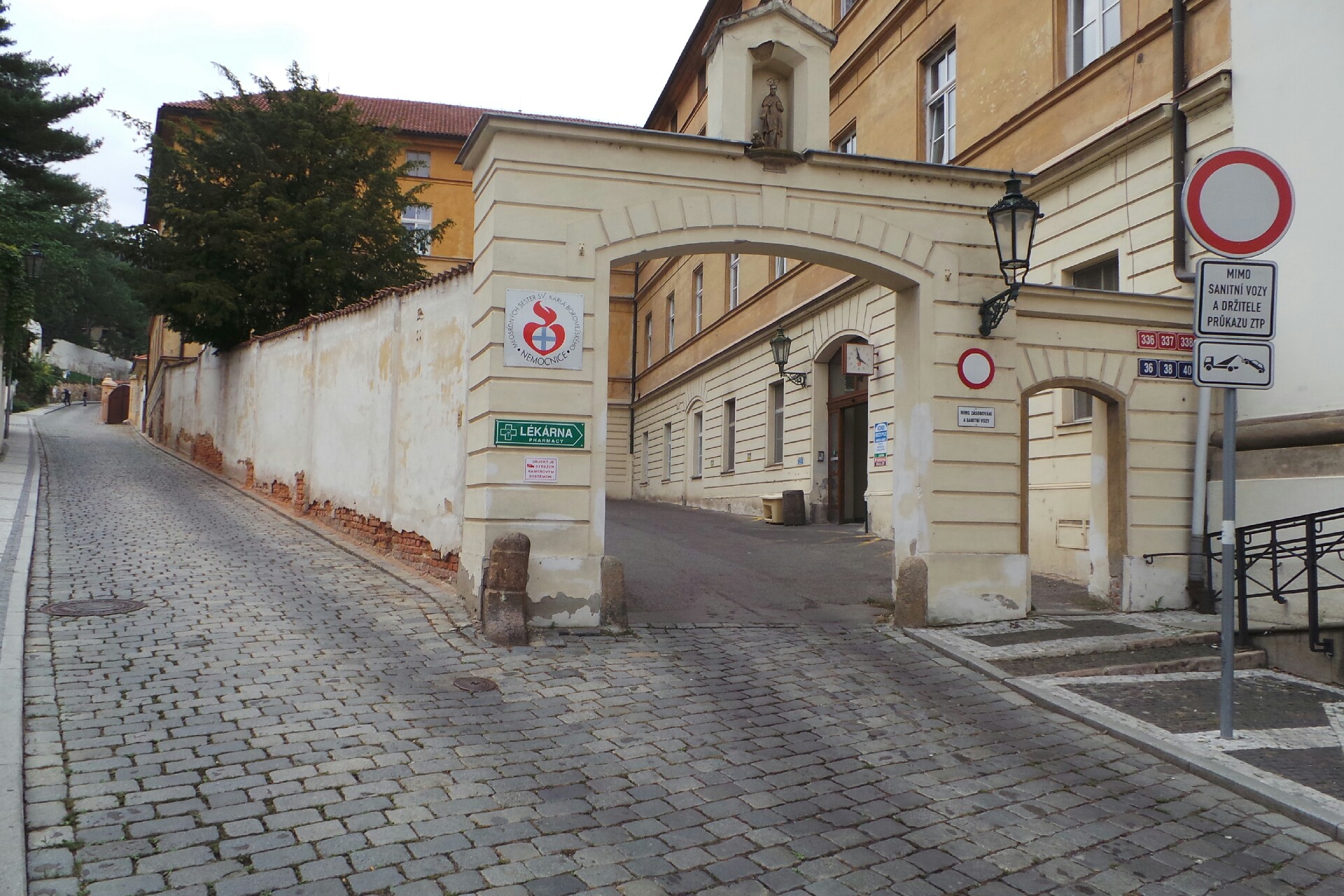 Dětská a gastroenterologická ambulance - Nemocnice Milosrdných sester sv. Karla Boromejského v Praze