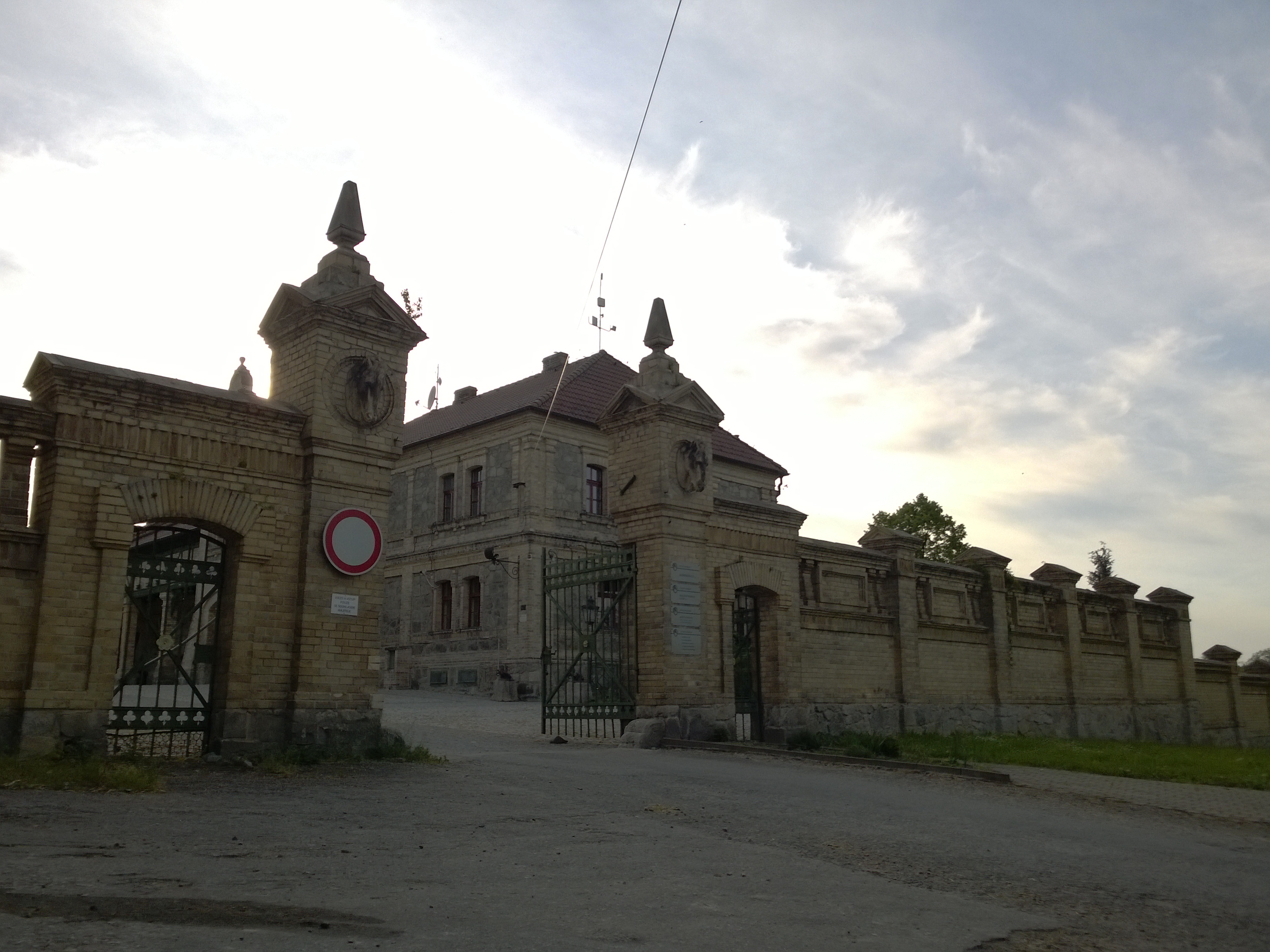 Koně Vondrov Jezdecká tělovýchovná jednota Holiday Horses Club