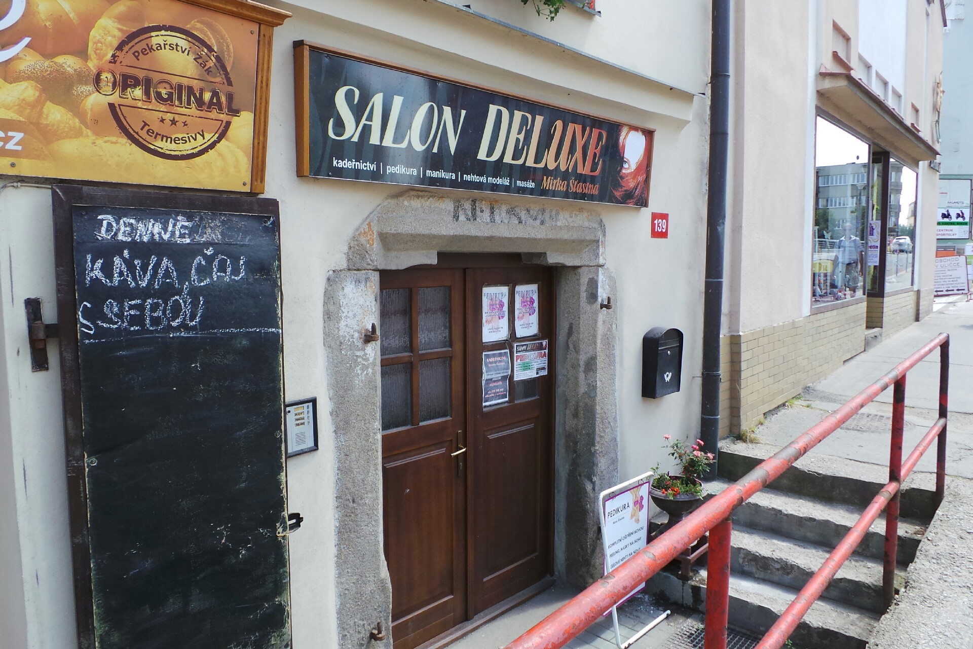 Mirka Šťastná - Salon Deluxe