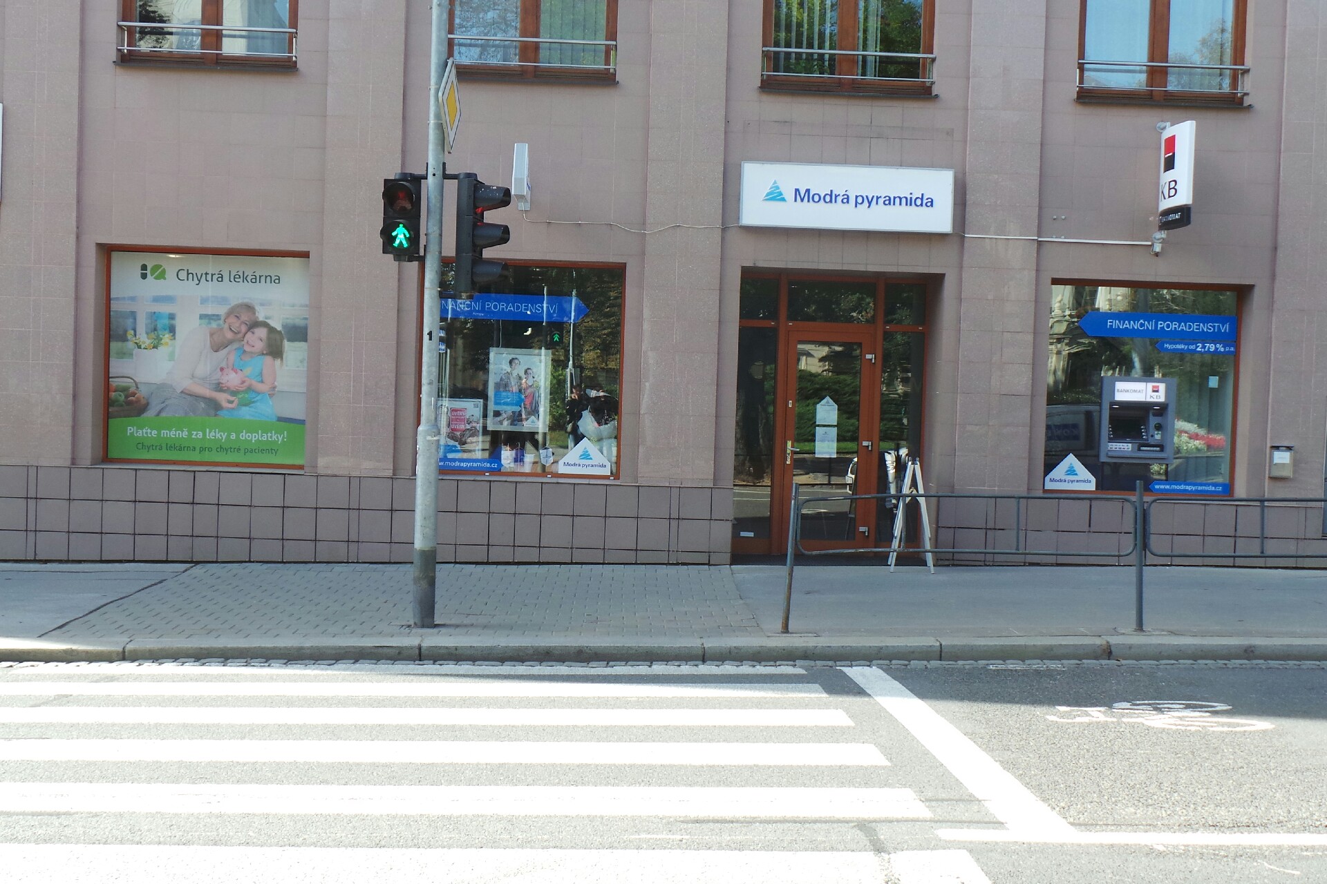 Bankomat Komerční banky foto 2