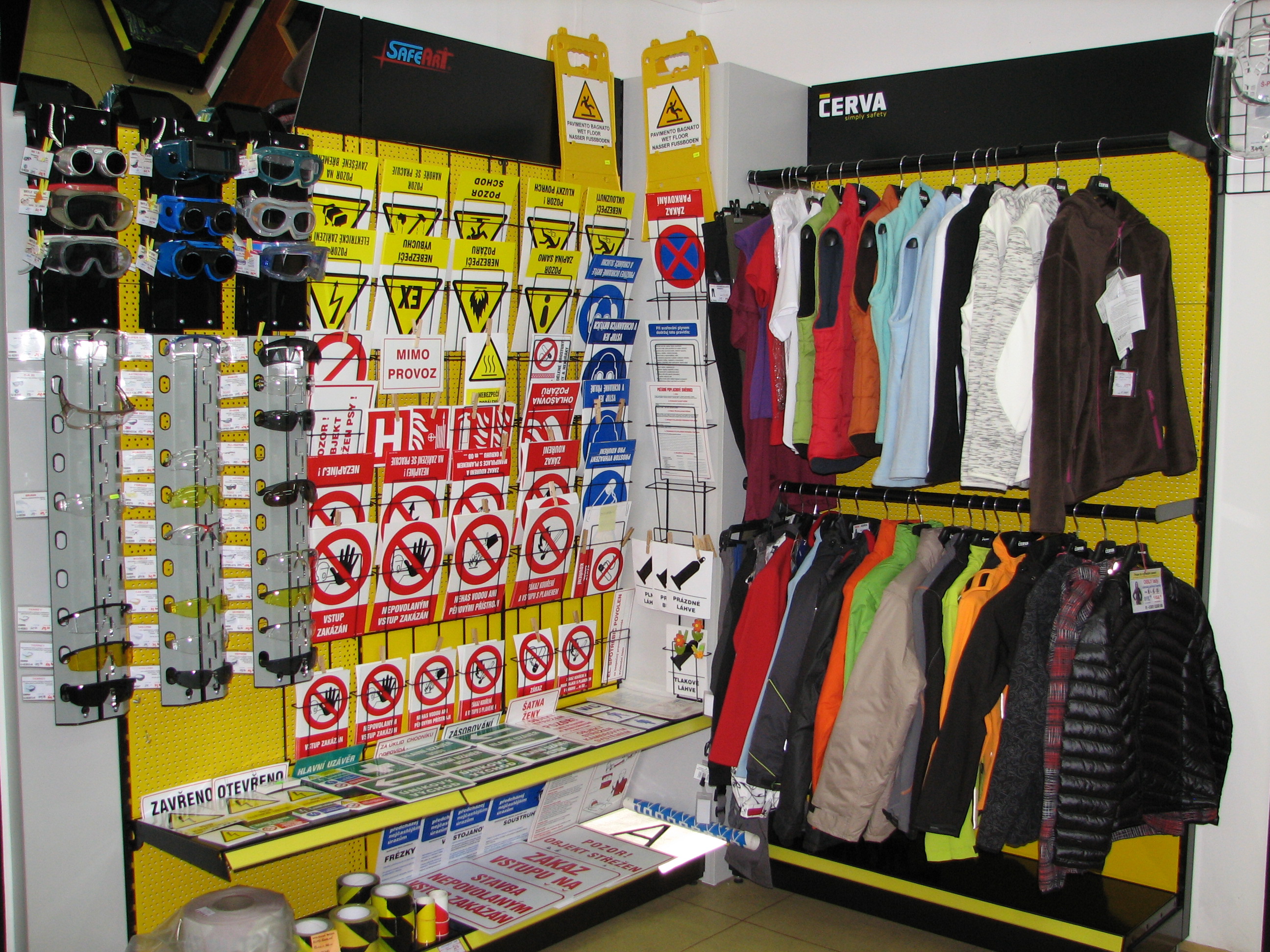 Blanka Bilíková - SafeArt - ochranné pracovní pomůcky foto 3