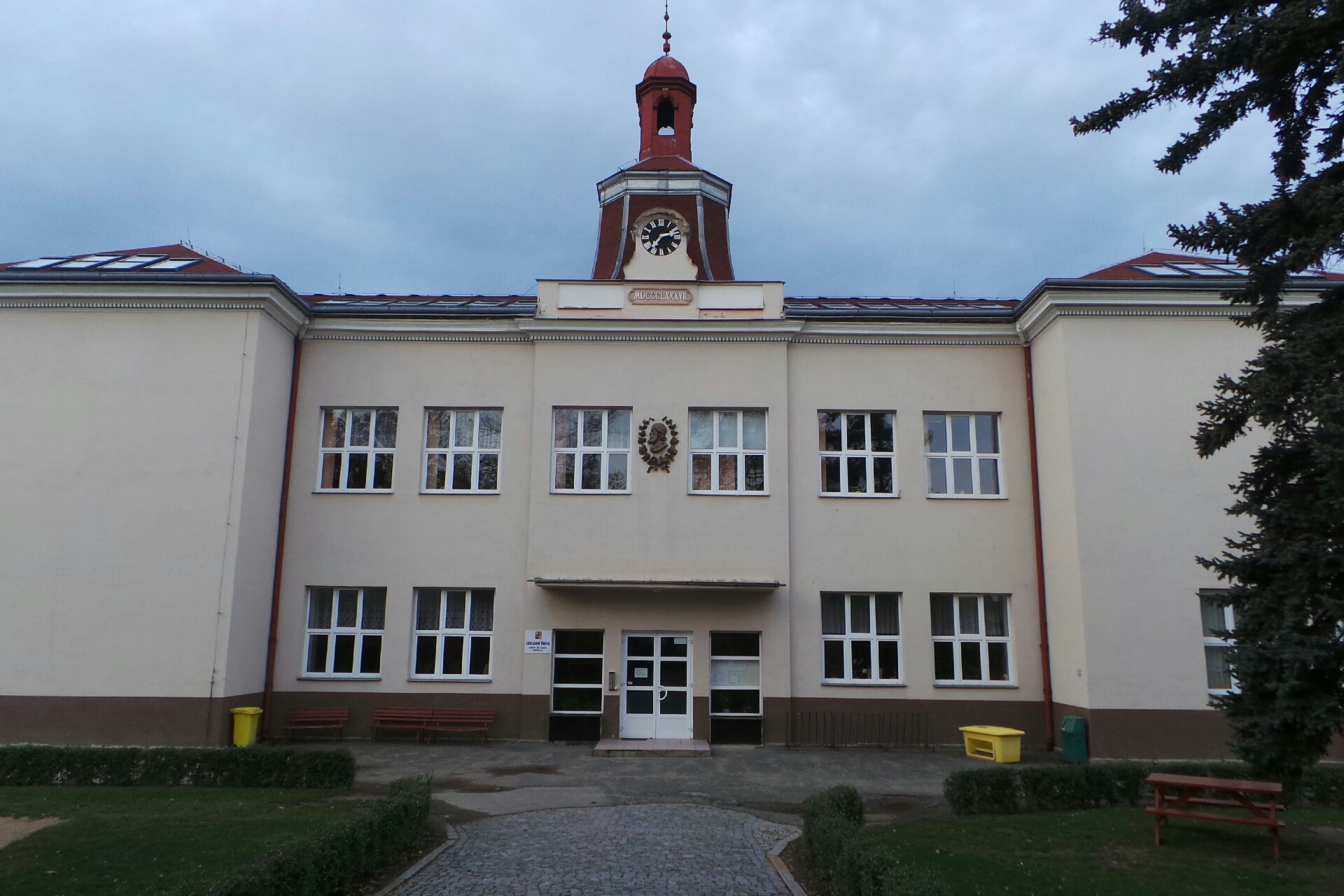 ZŠ Benátky nad Jizerou, Pražská