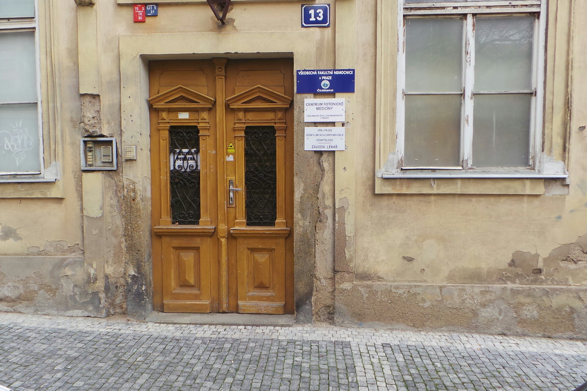 Fotonická medicína - Univerzita Karlova