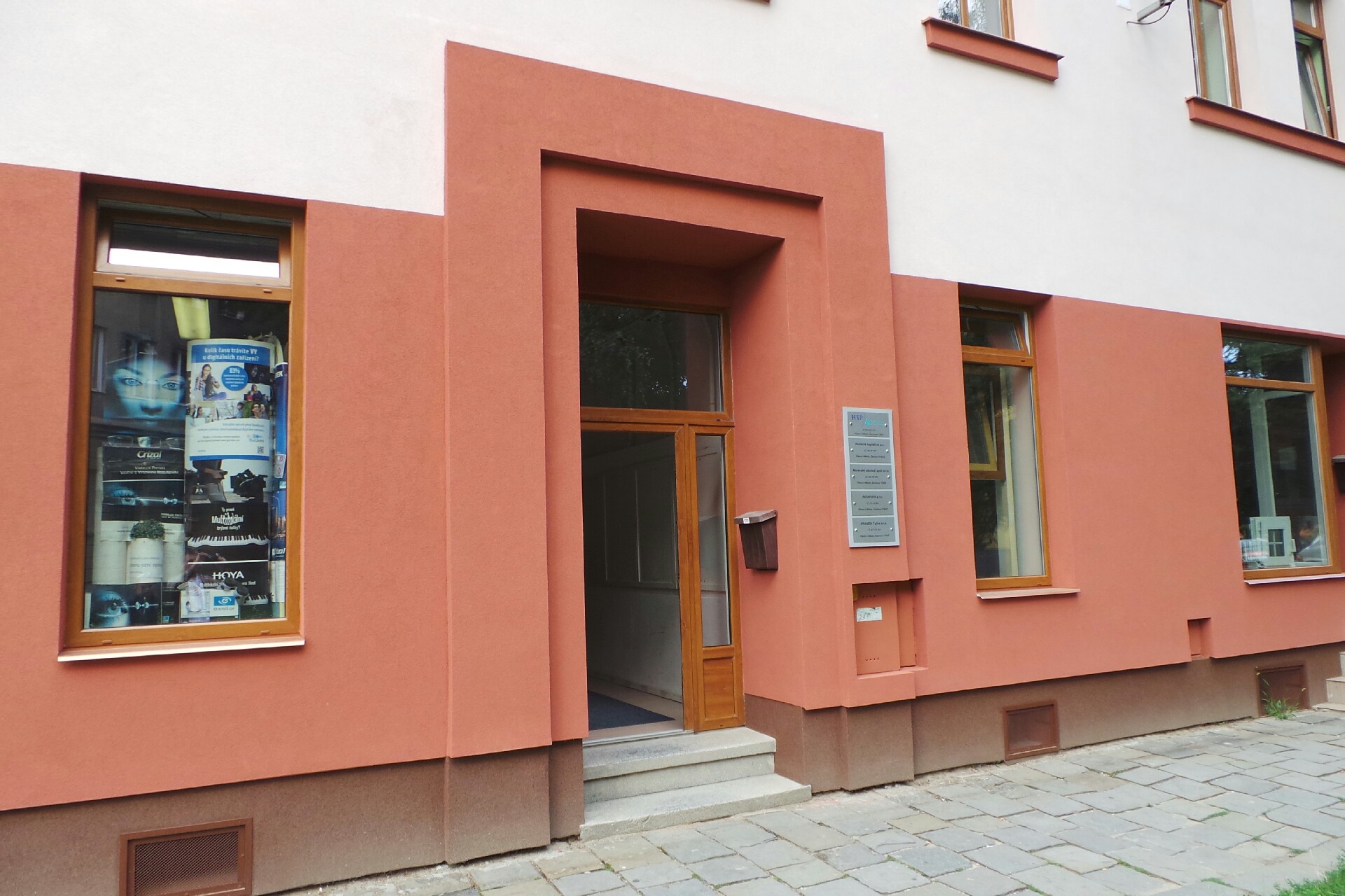 JUDr. Lenka Příkazská