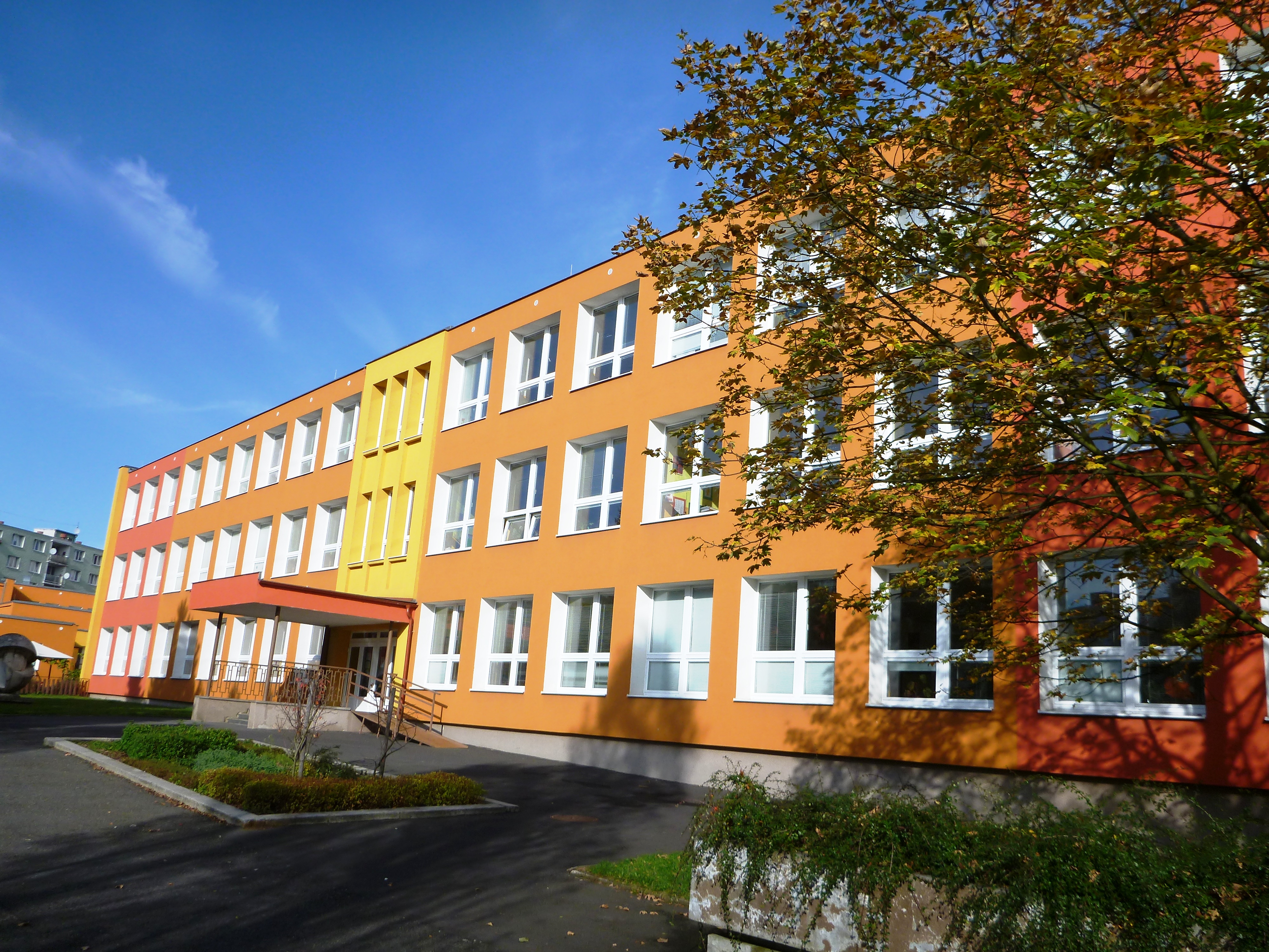 ZŠ Sokolov, Švabinského foto 2