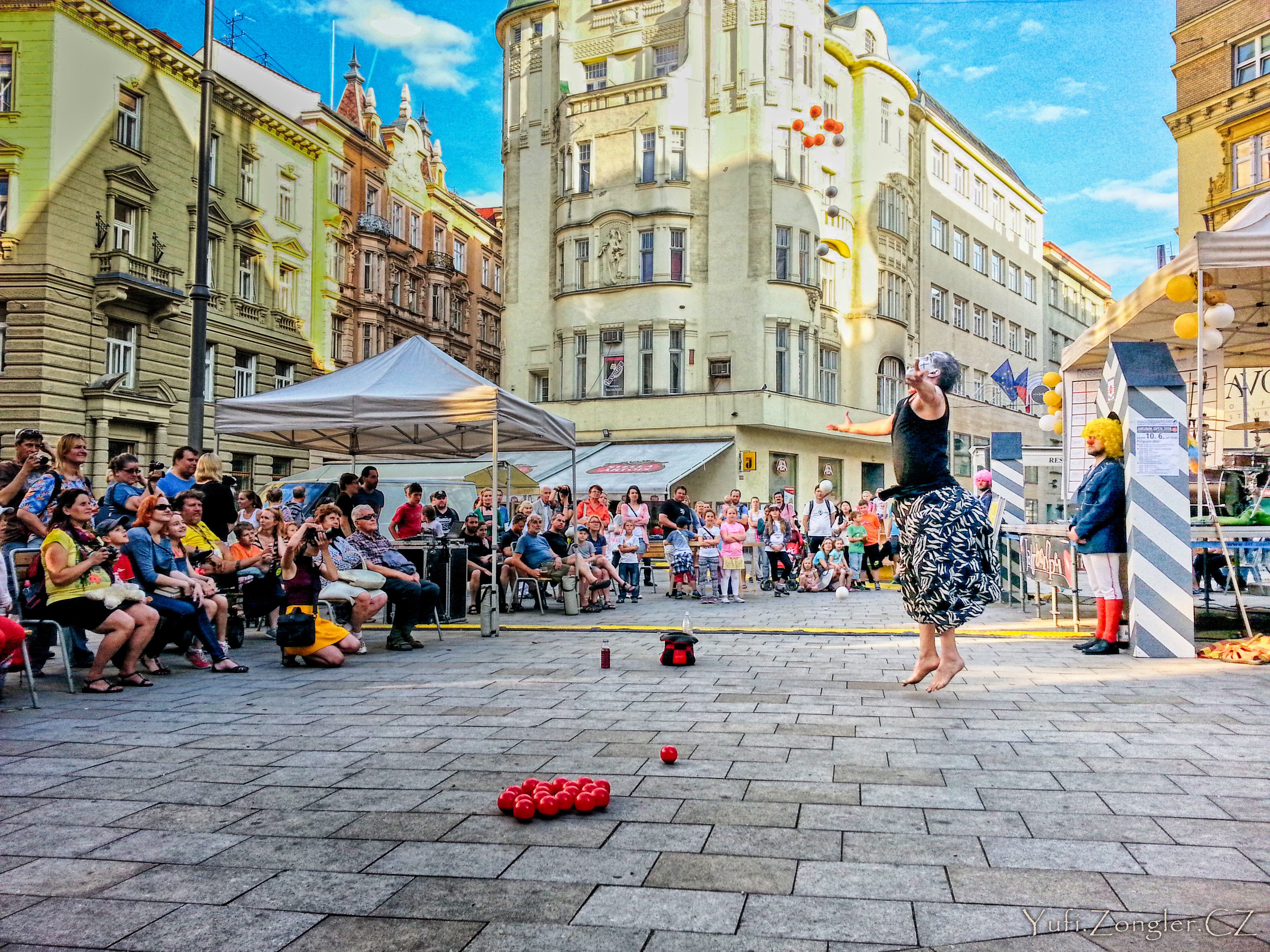 Yufi.Zongler.CZ foto 3