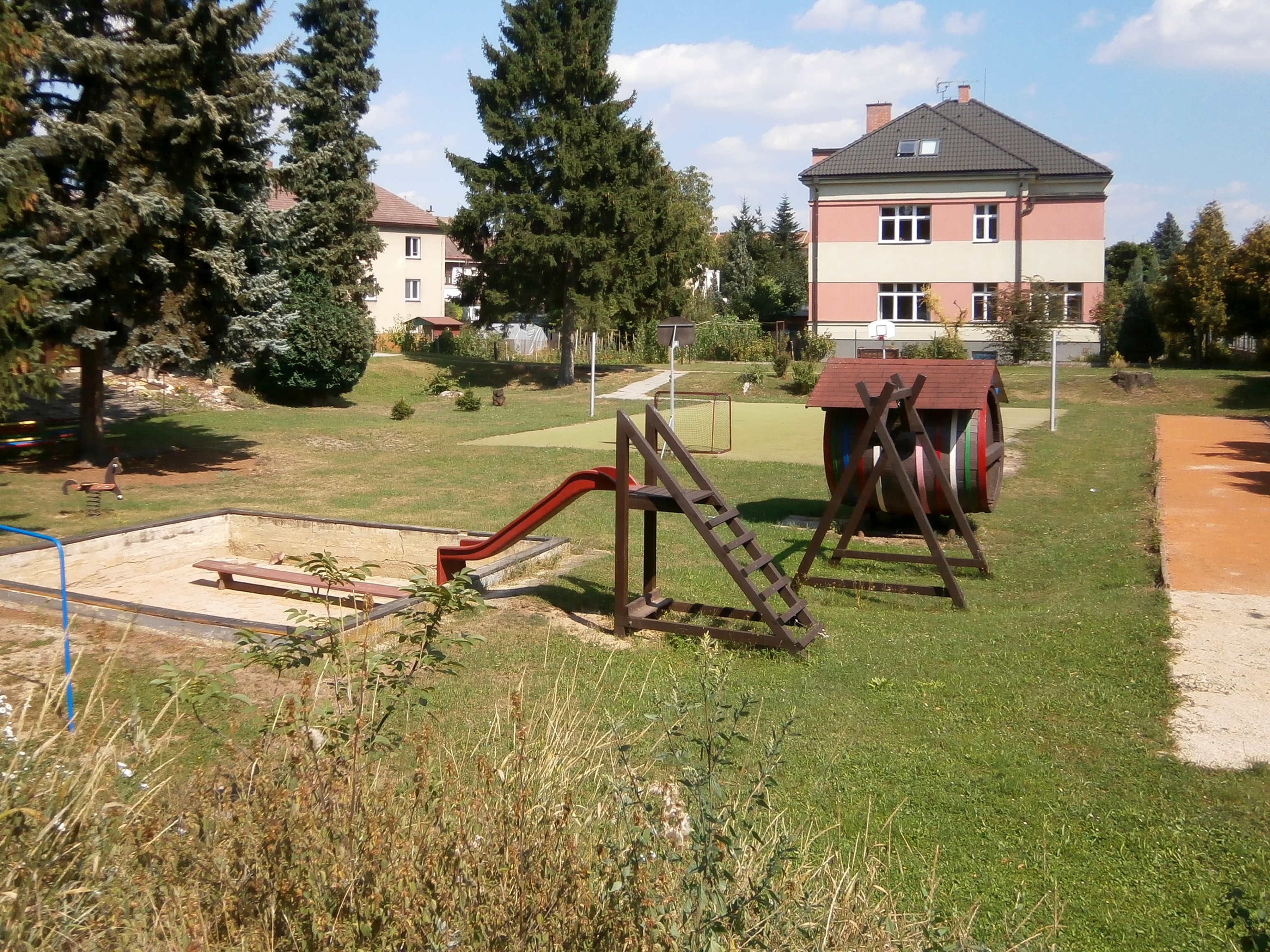 Mateřská škola, základní škola a střední škola Daneta, s.r.o.