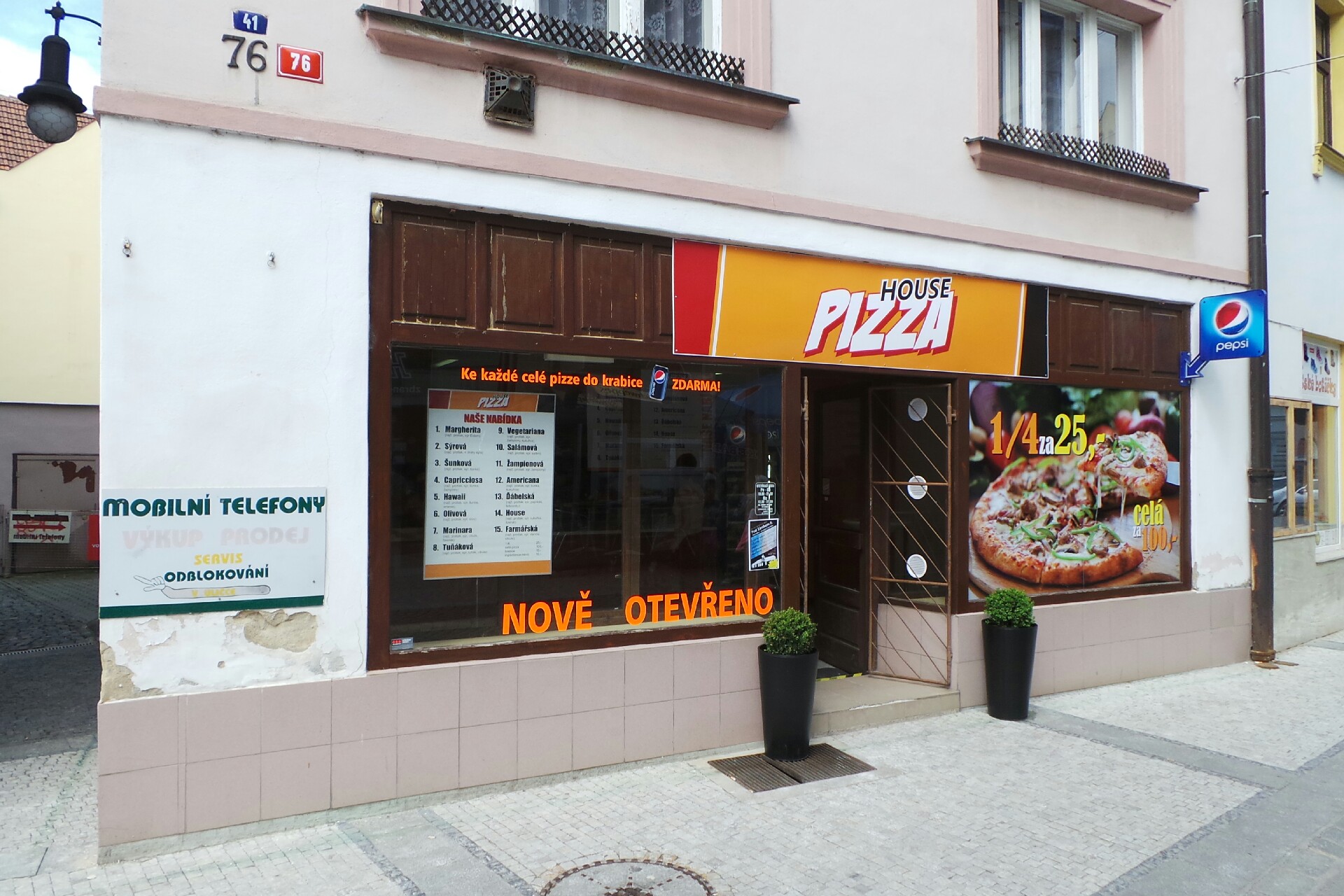 Pizza House