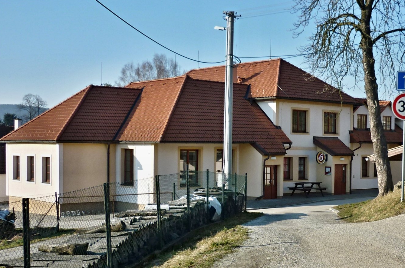 Obecní knihovna Kostelní Radouň foto 2