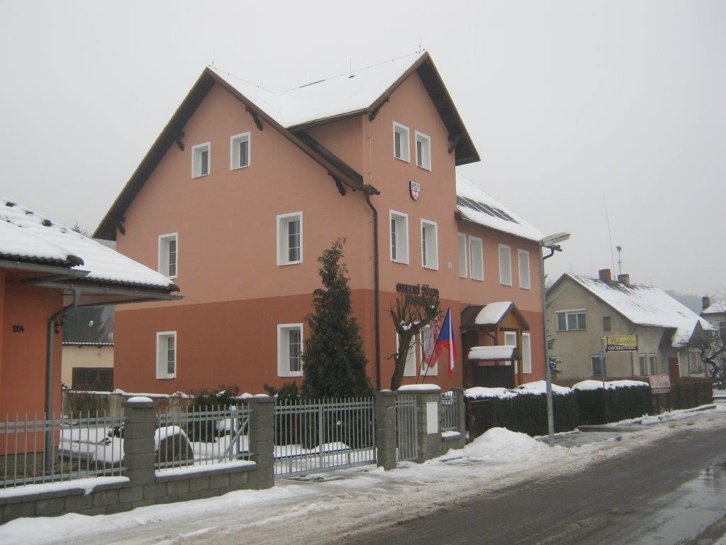 Sosnová - obecní úřad foto 2