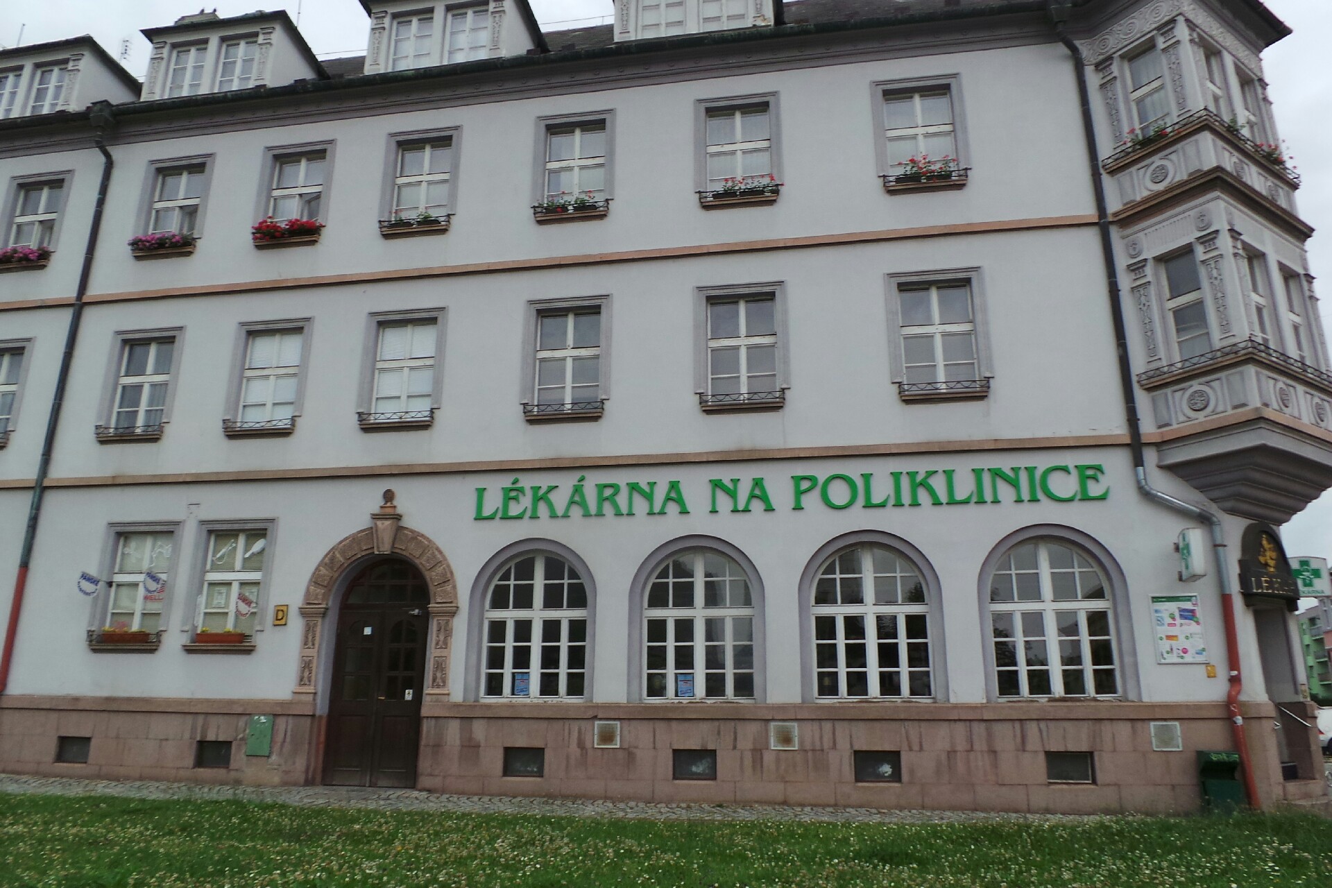 MUDr. Jiří Halíř