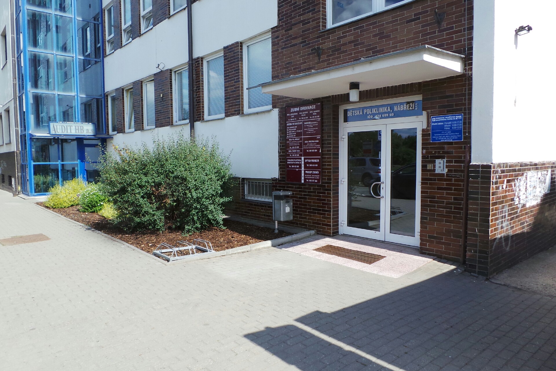 MUDr. Julie Laštovičková